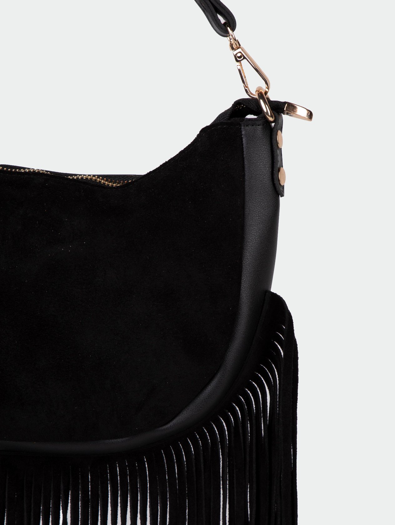 303 PÜSKÜLLÜ ÇANTA SİYAHBAG COLLECTIONGaus ÇantaCNT-116