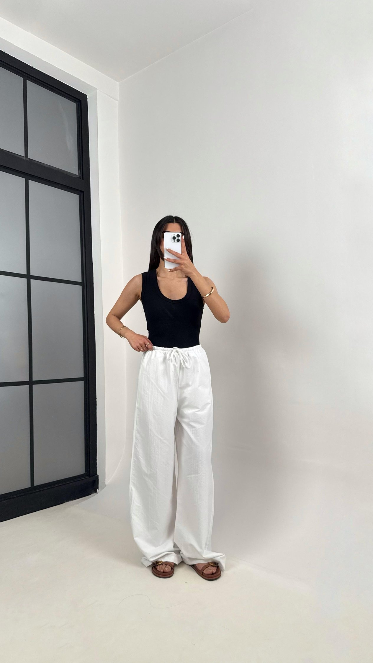 Beyaz Beli Lastikli Yarım Astarlı  Salaş Pantolon Gaus00363GausPANTOLONGU1001842