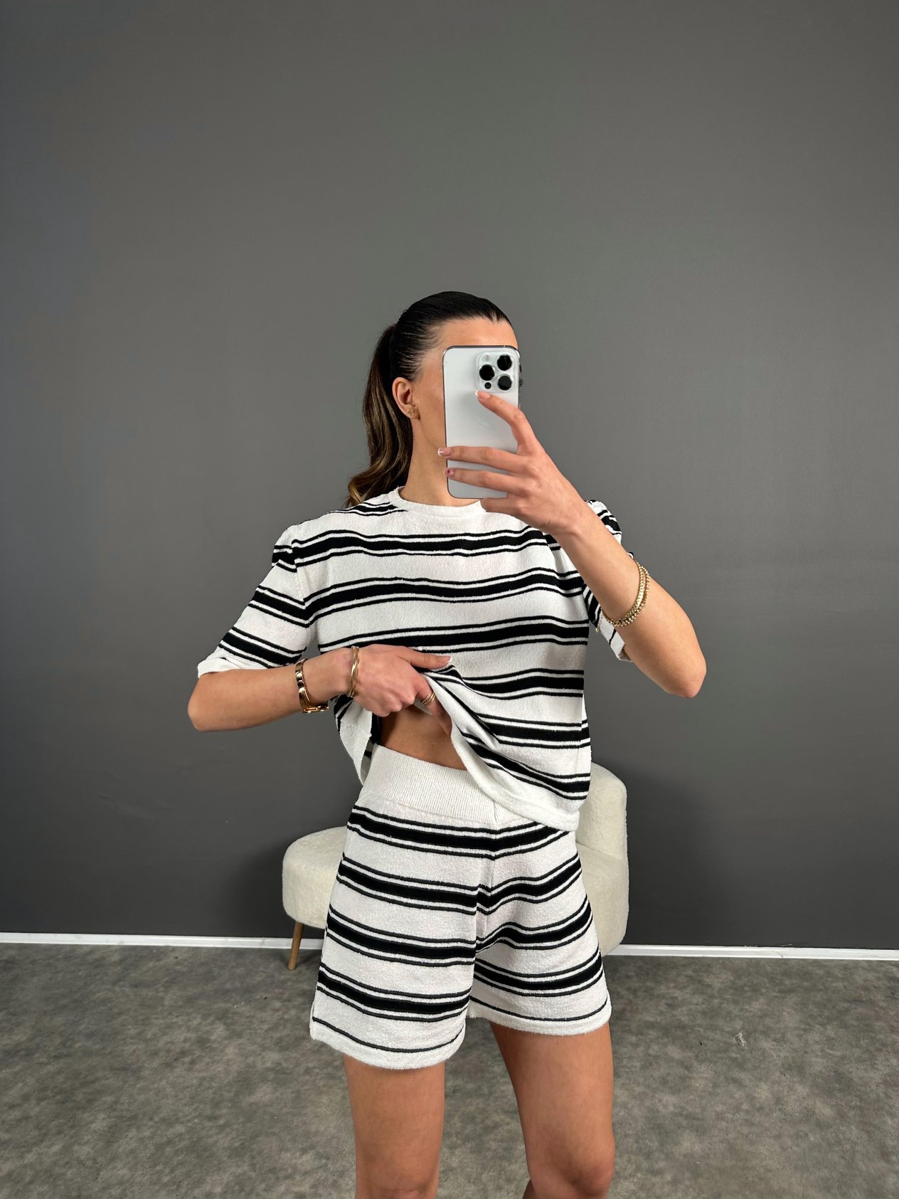 Beyaz Çizgili Triko Şort TakımGausTAKIMGU004689