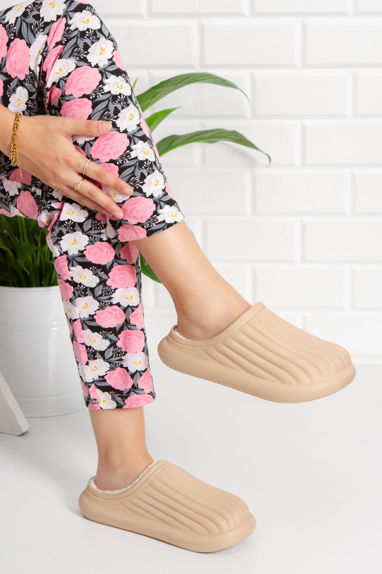 Modafrato FLORA Kapalı İçi Yünlü Unisex Ev Terliği Kışlık Terlik Bej