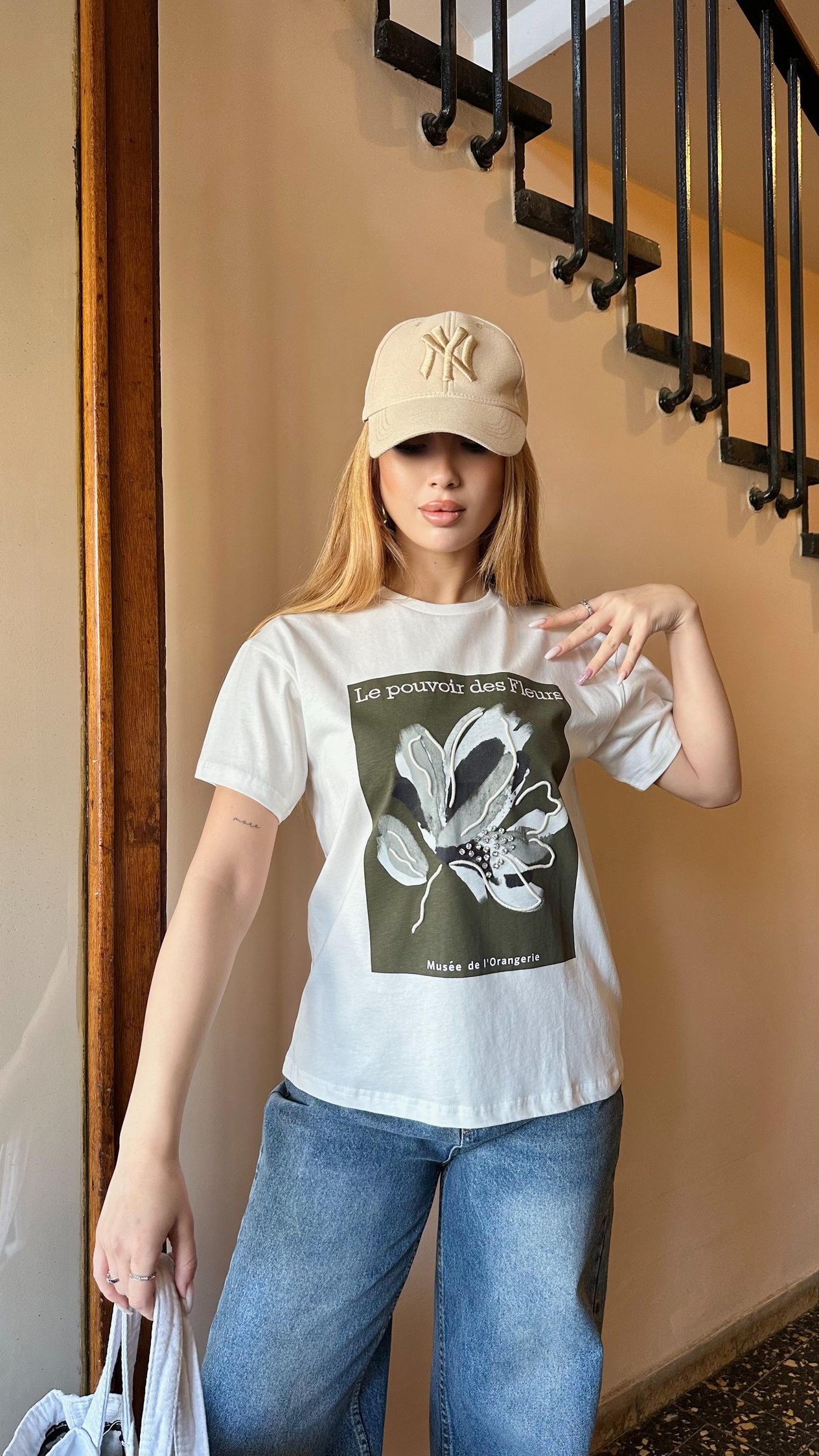 Taşlı Gül Aplike T-shirt Haki