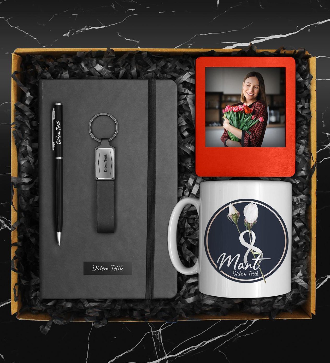 8 Mart Dünya Kadınlar Gününe Özel Kişiye Özel Defter & Tasarım Kupa & Anahtarlık & Touch Pen Kalem & Fotoğraf Çerçevesi