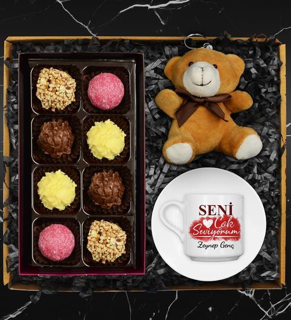 Sevgililere Özel Tasarım Kişiye Özel Fincan & Truffle Çikolata Kutusu & Peluş Ayıcık Hediye Seti