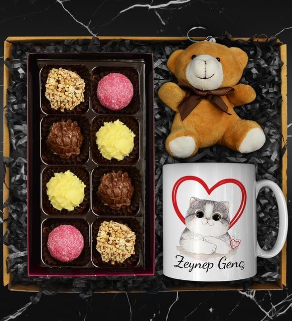 Sevgililere Özel Tasarım Kişiye Özel Kedi Kupa & Truffle Çikolata Kutusu & Peluş Ayıcık Hediye Seti