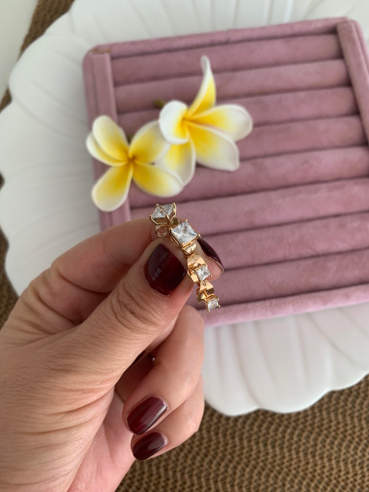 Vip Gold Orta Kare Tek Taş Set Küpe