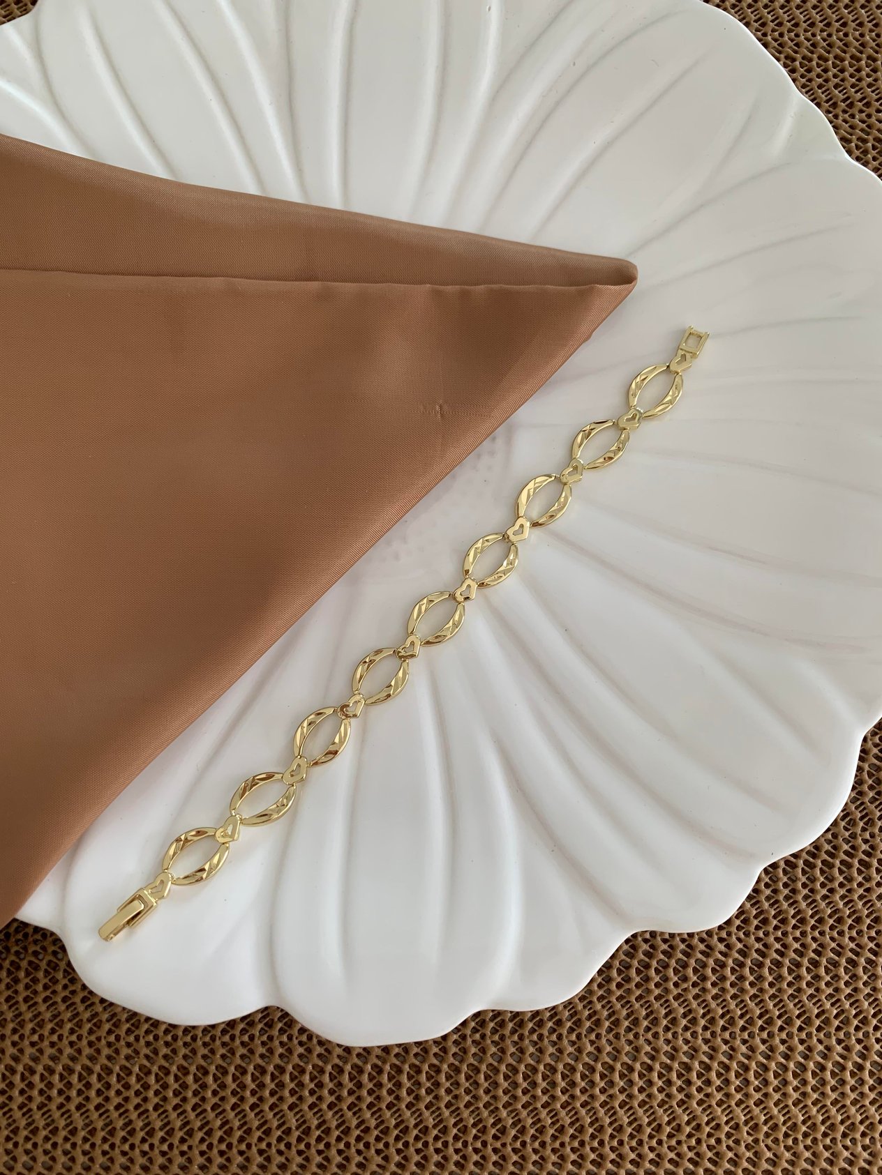 Vip Gold Pırıltılı Ezme Oval Zincirli Bileklik