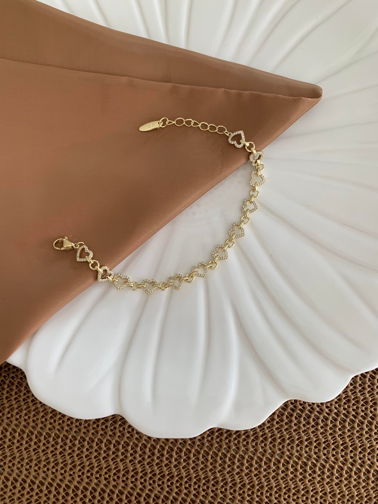 Vip Gold Zirkon Taşlı Mini Kalp Sıralı Bileklik