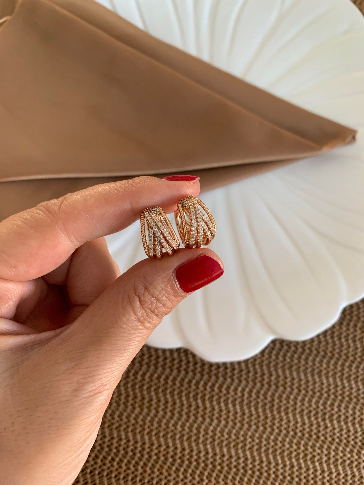 Vip  Zirkon Taşlı 6 Sıra Kıvrımlı Halka Küpe