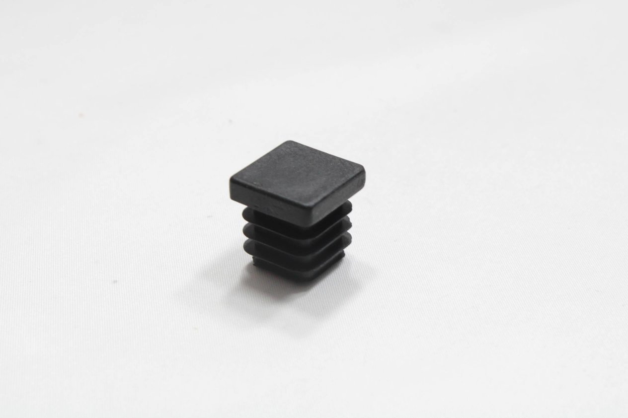 20x30 mm Kademeli İç Profil Tapası Siyah