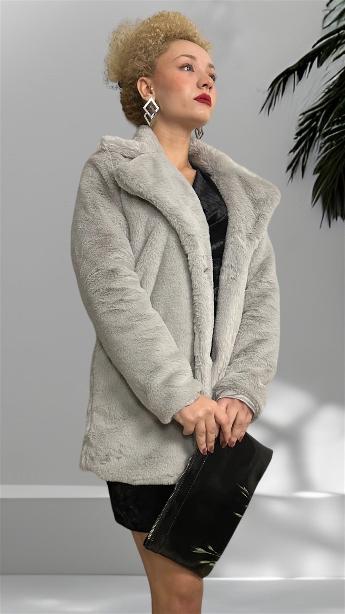 ZARA MODEL ARA BOY PELUŞ KABAN