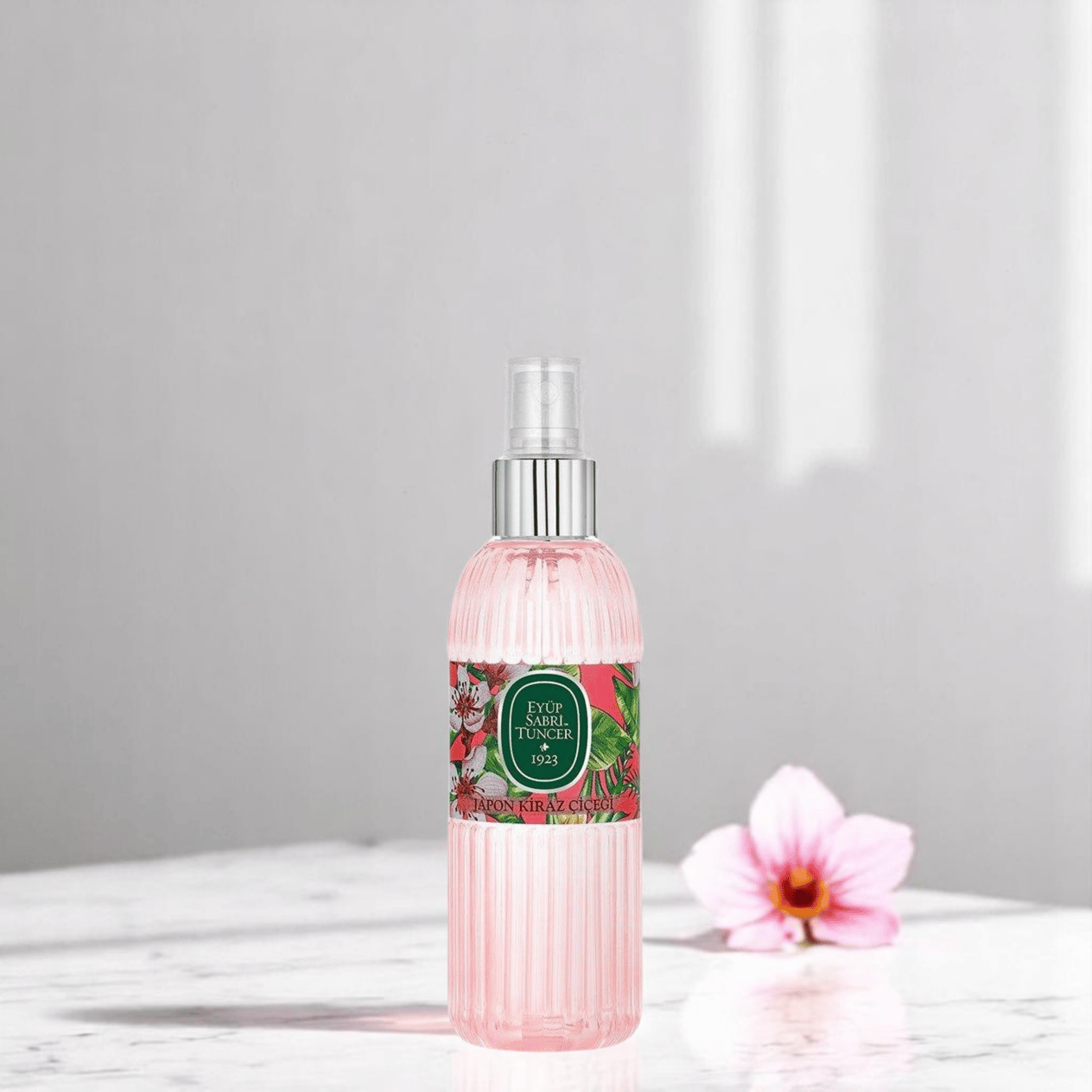 Eyüp Sabri Tuncer Japon Kiraz Çiçeği 150 ml Sprey Kolonya - Pet Şişe