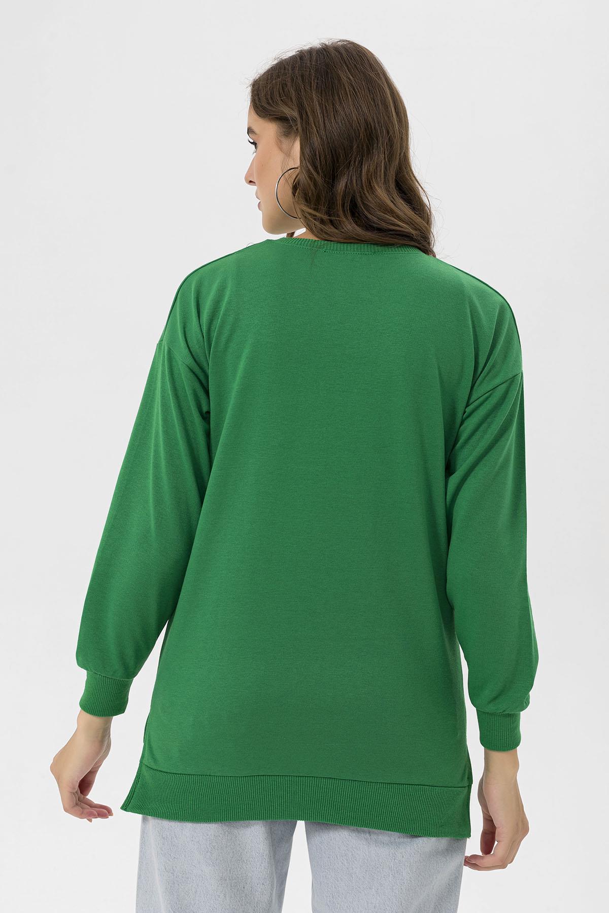 Kadın Bisiklet Yaka Yırtmaç Detaylı Sweatshirt 235119 -