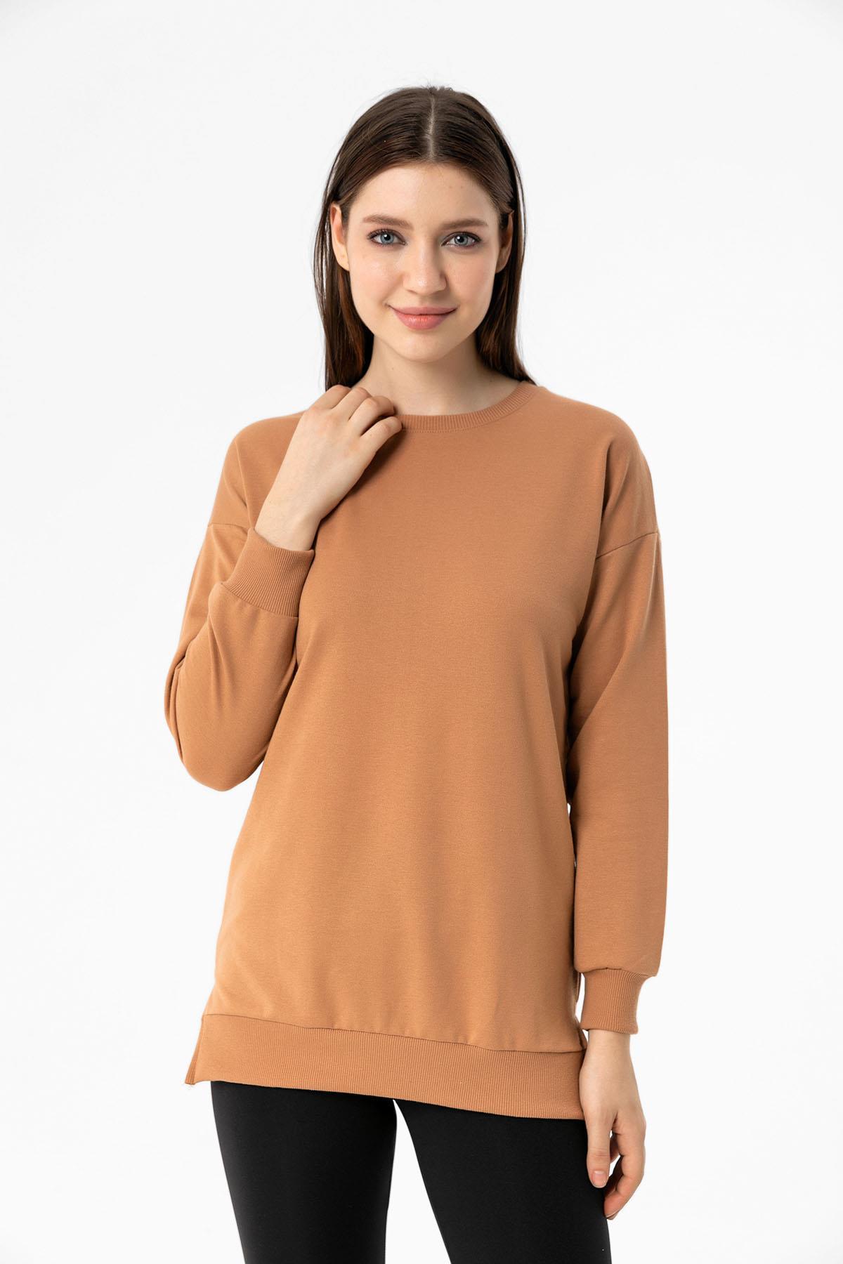 Kadın Bisiklet Yaka Yırtmaç Detaylı Sweatshirt 235119 -