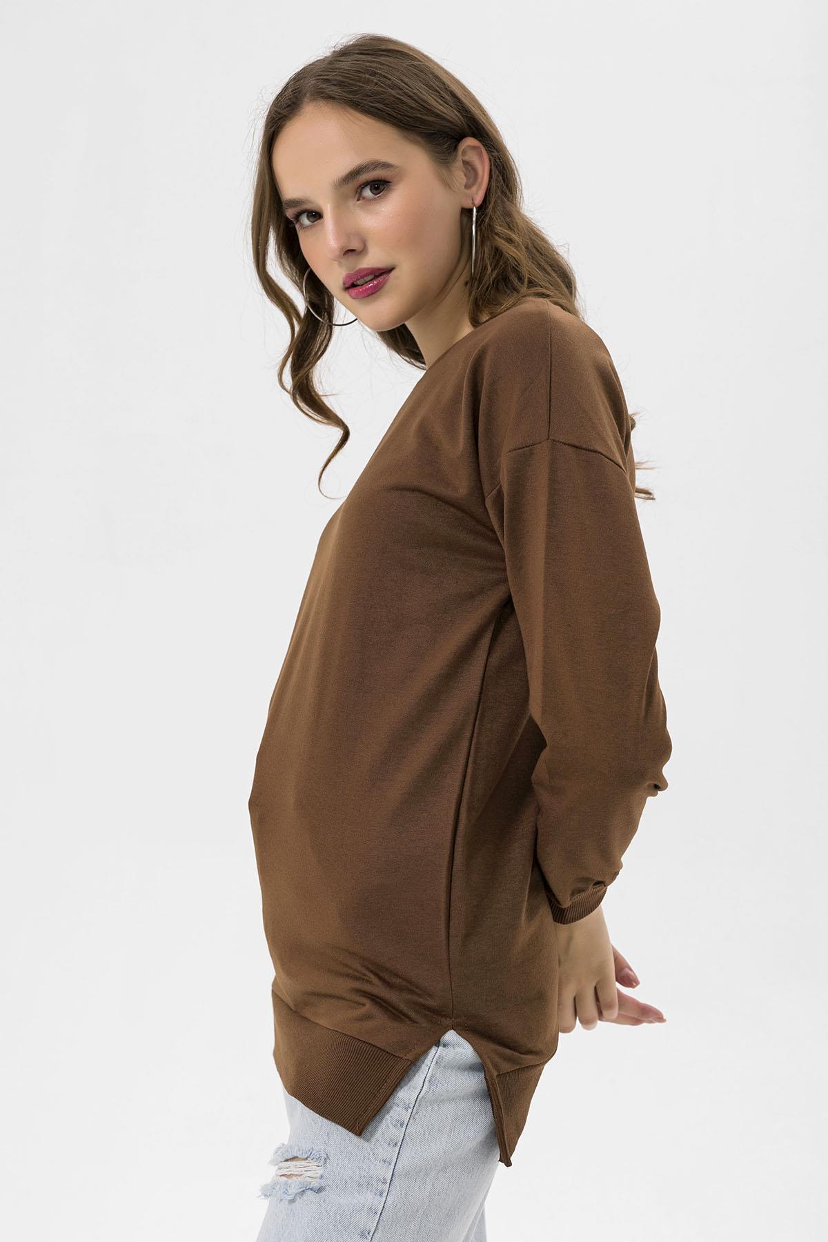 Kadın Bisiklet Yaka Yırtmaç Detaylı Sweatshirt 235119 -