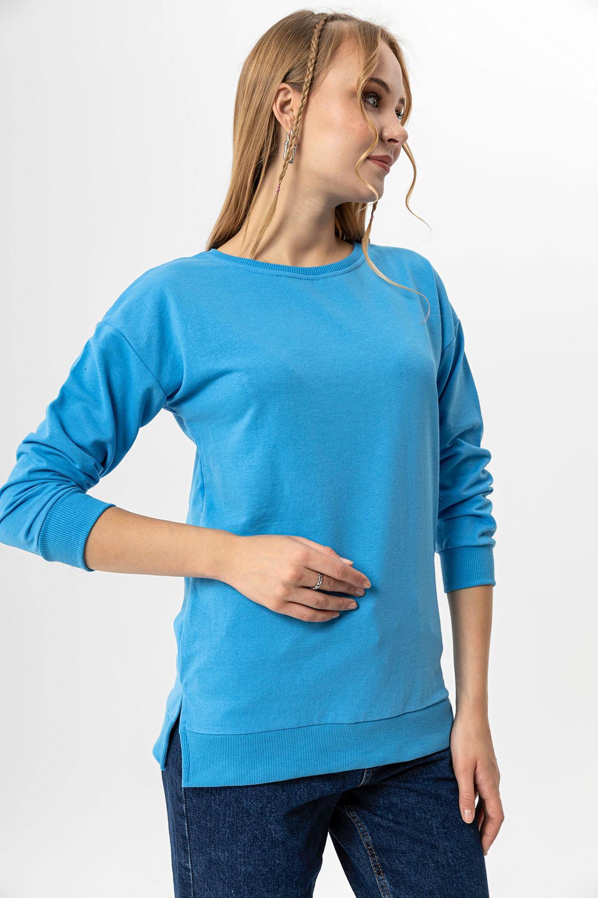 Kadın Bisiklet Yaka Yırtmaç Detaylı Sweatshirt 235119 -