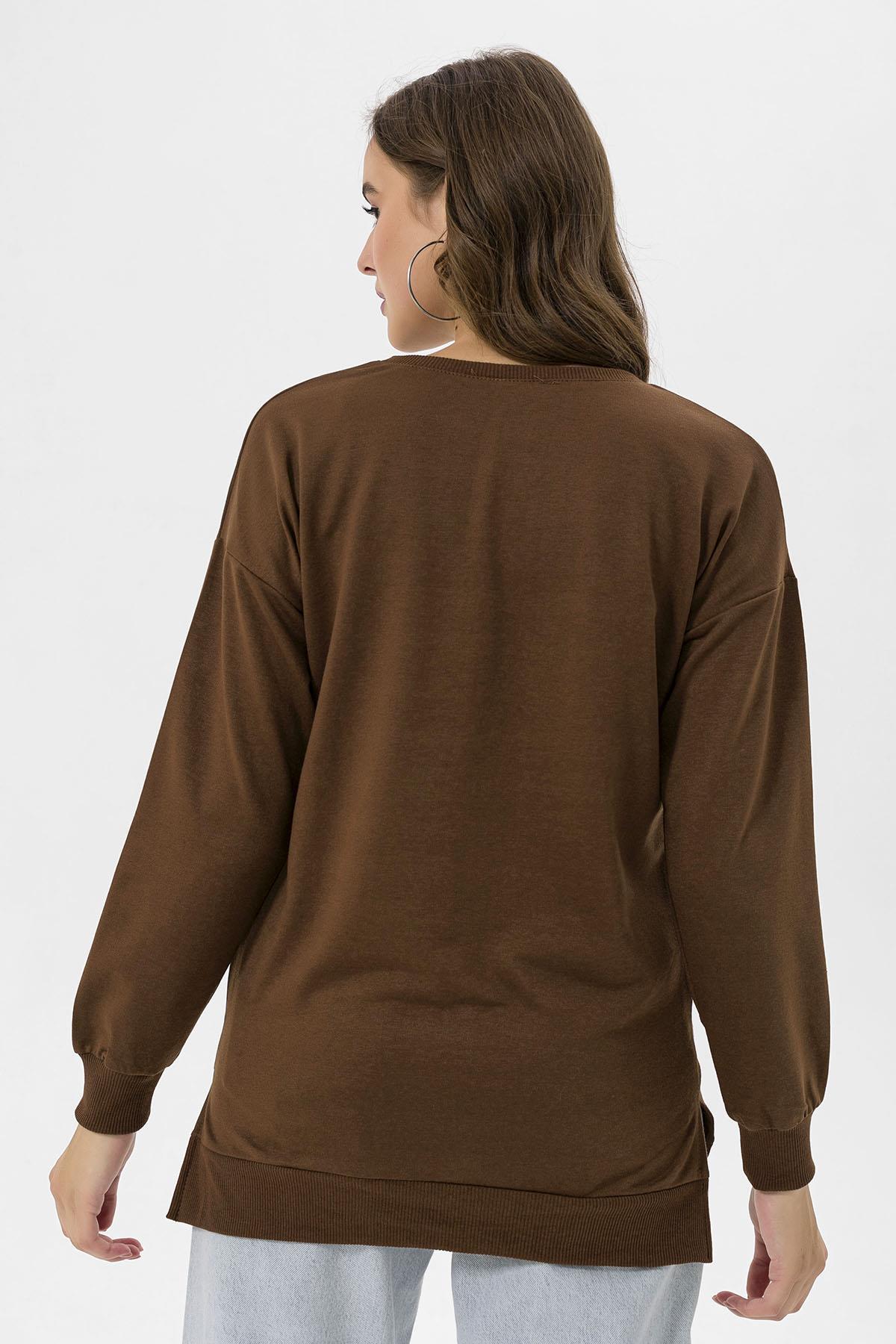 Kadın Bisiklet Yaka Yırtmaç Detaylı Sweatshirt 235119 -