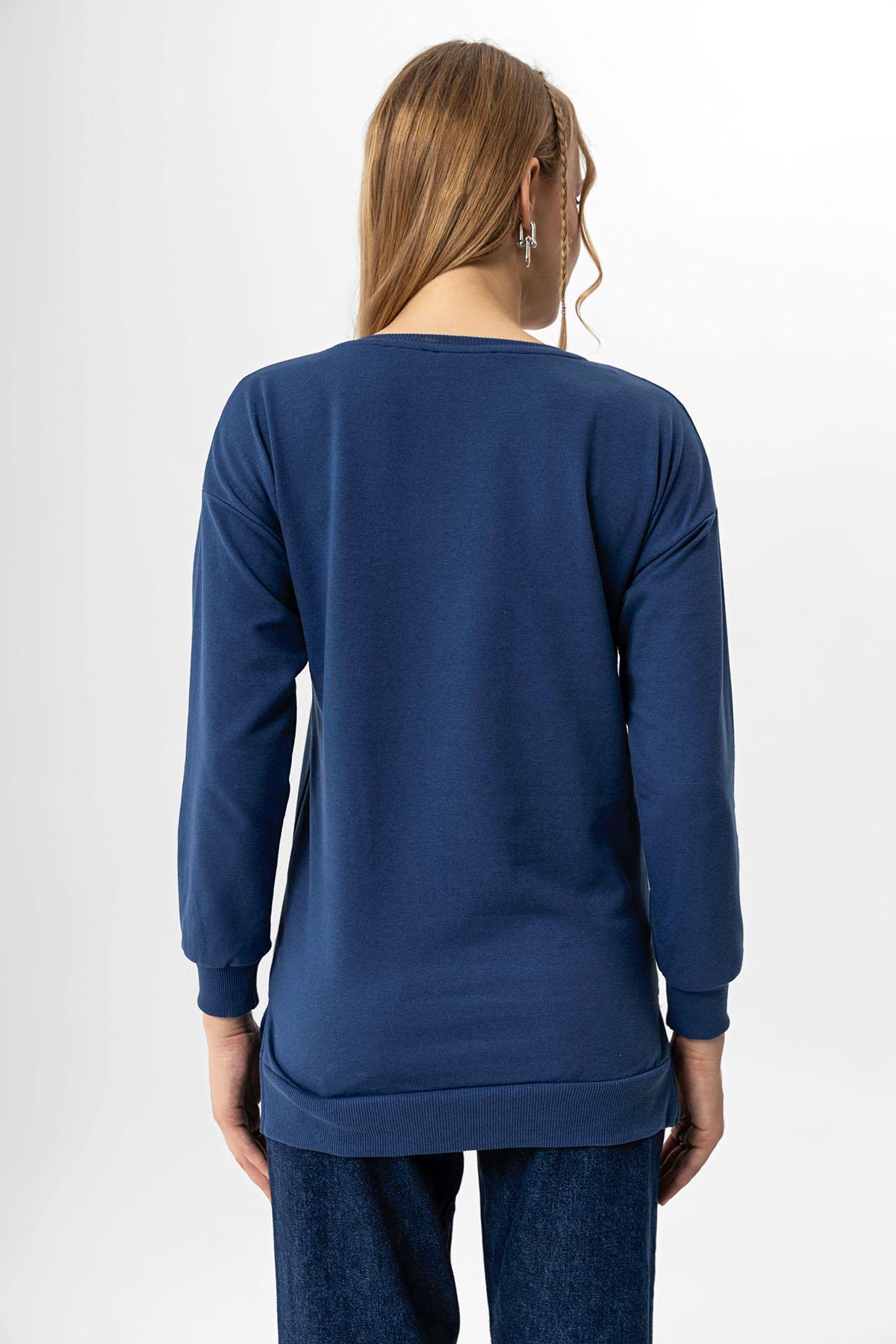 Kadın Bisiklet Yaka Yırtmaç Detaylı Sweatshirt 235119 -