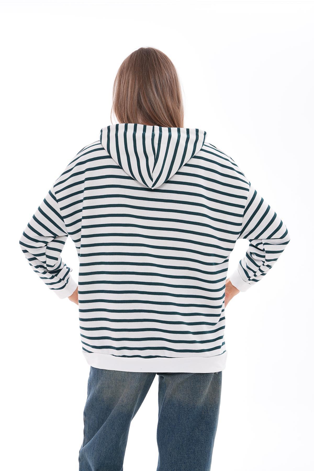 Kadın Çizgi Desenli Kanguru Cepli Kapüşonlu İki İplik Oversize Sweatshirt 245124 -
