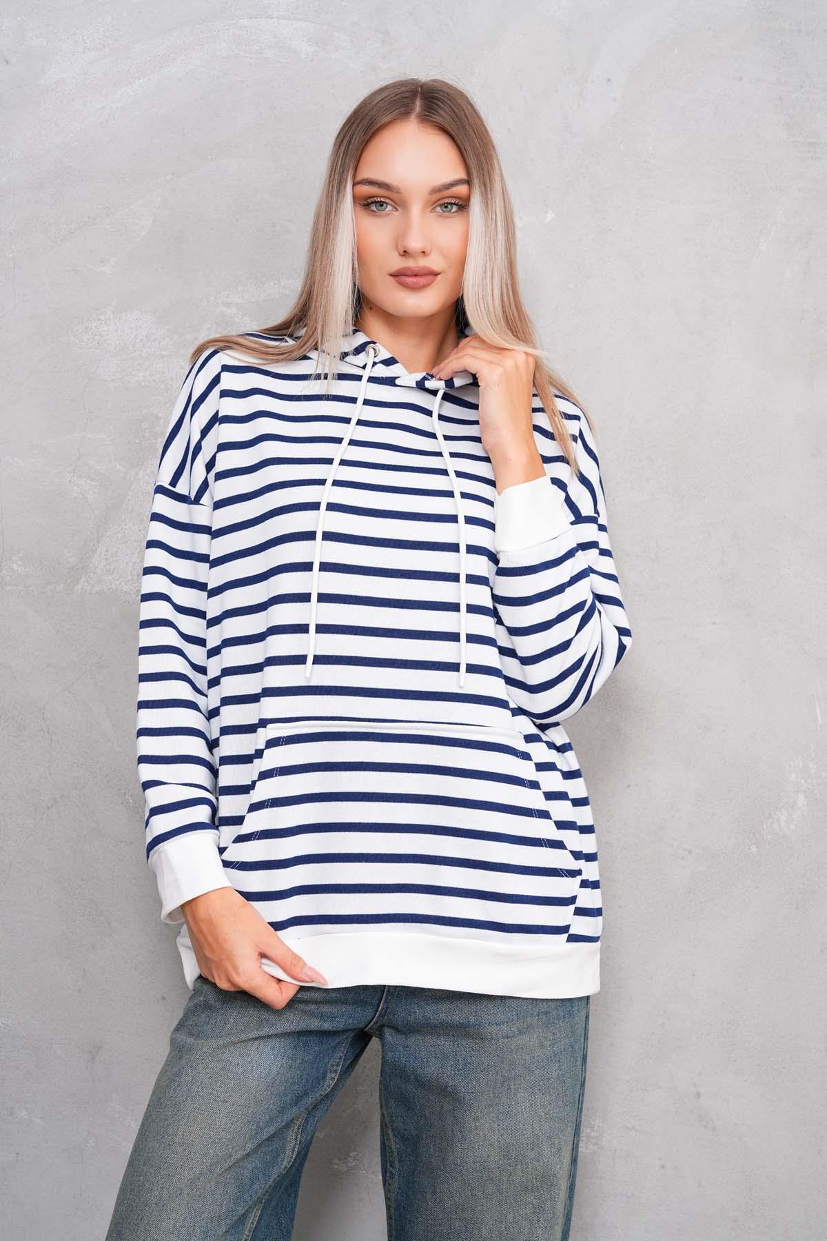 Kadın Çizgi Desenli Kanguru Cepli Kapüşonlu İki İplik Oversize Sweatshirt 245124 -