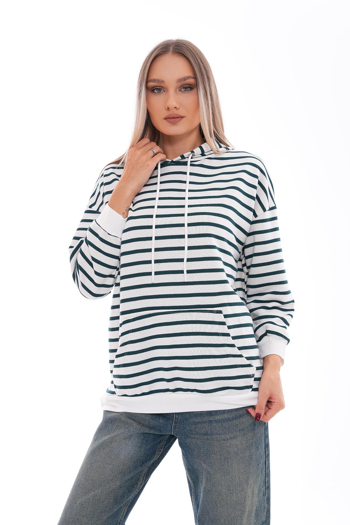 Kadın Çizgi Desenli Kanguru Cepli Kapüşonlu İki İplik Oversize Sweatshirt 245124 -