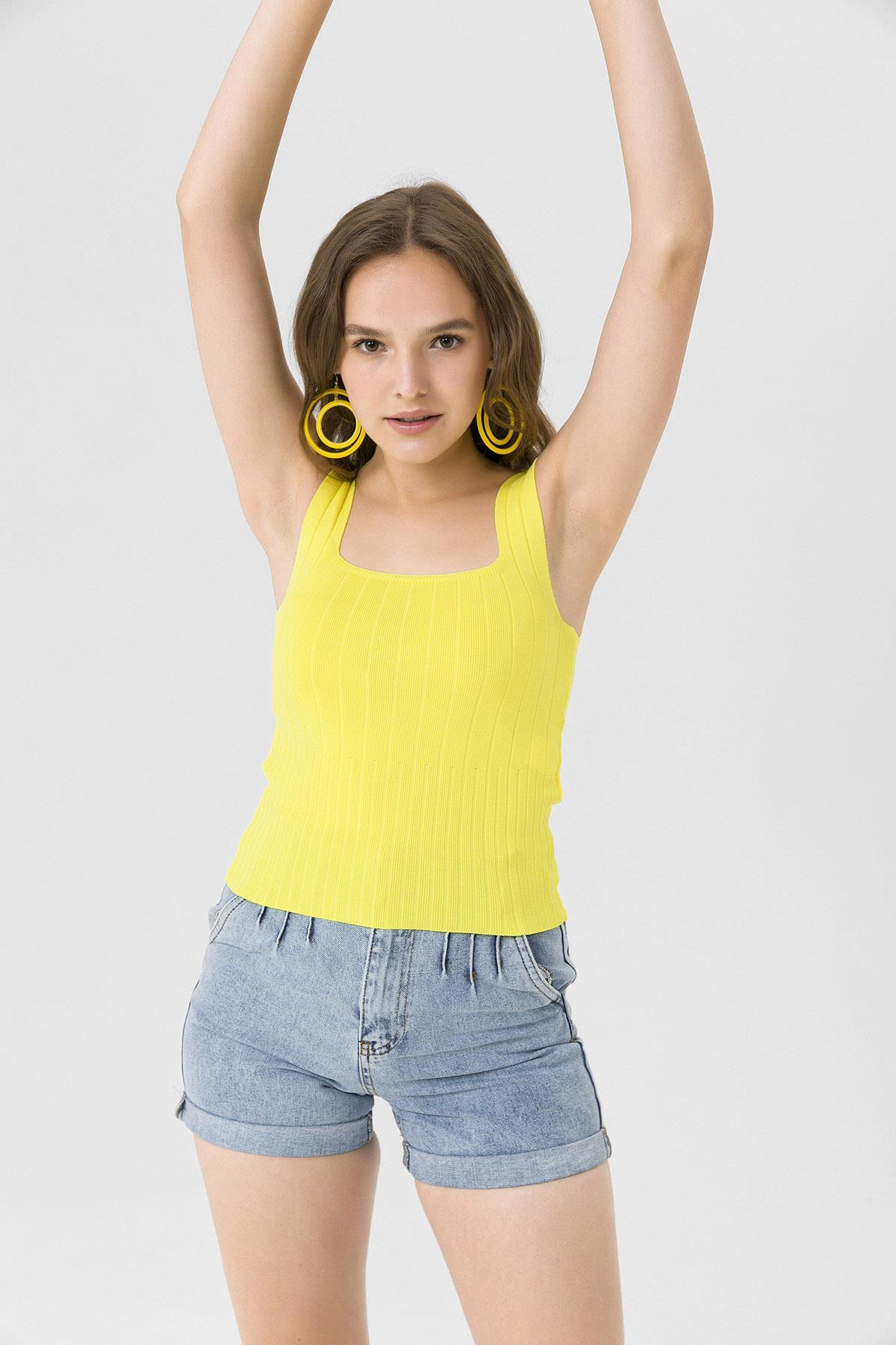 Kadın Kaşkorse İnce Örme Triko Crop Bluz