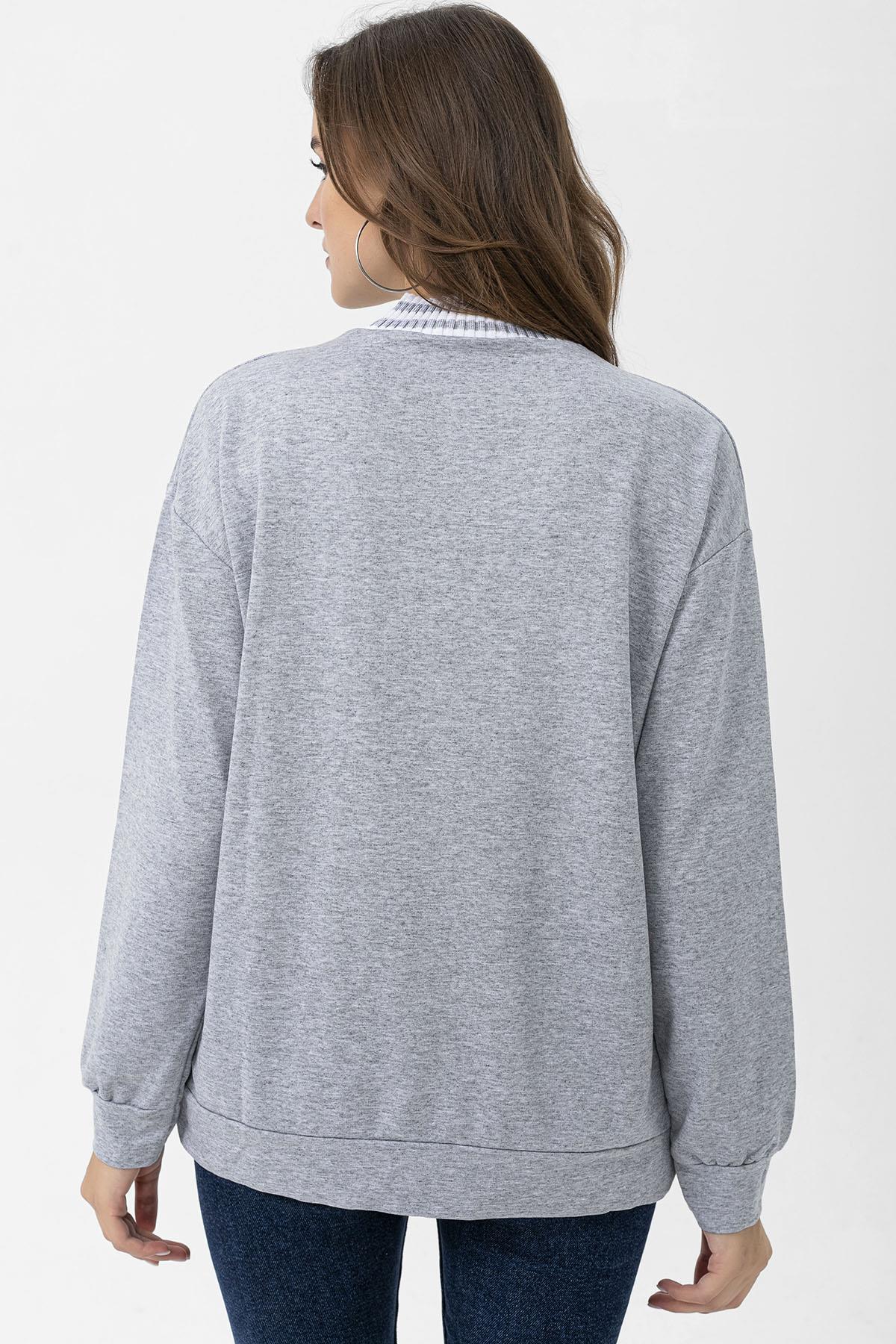 Kadın Ön Baskı Detaylı Yaka Ribanalı Oversize Kolej Sweatshirt