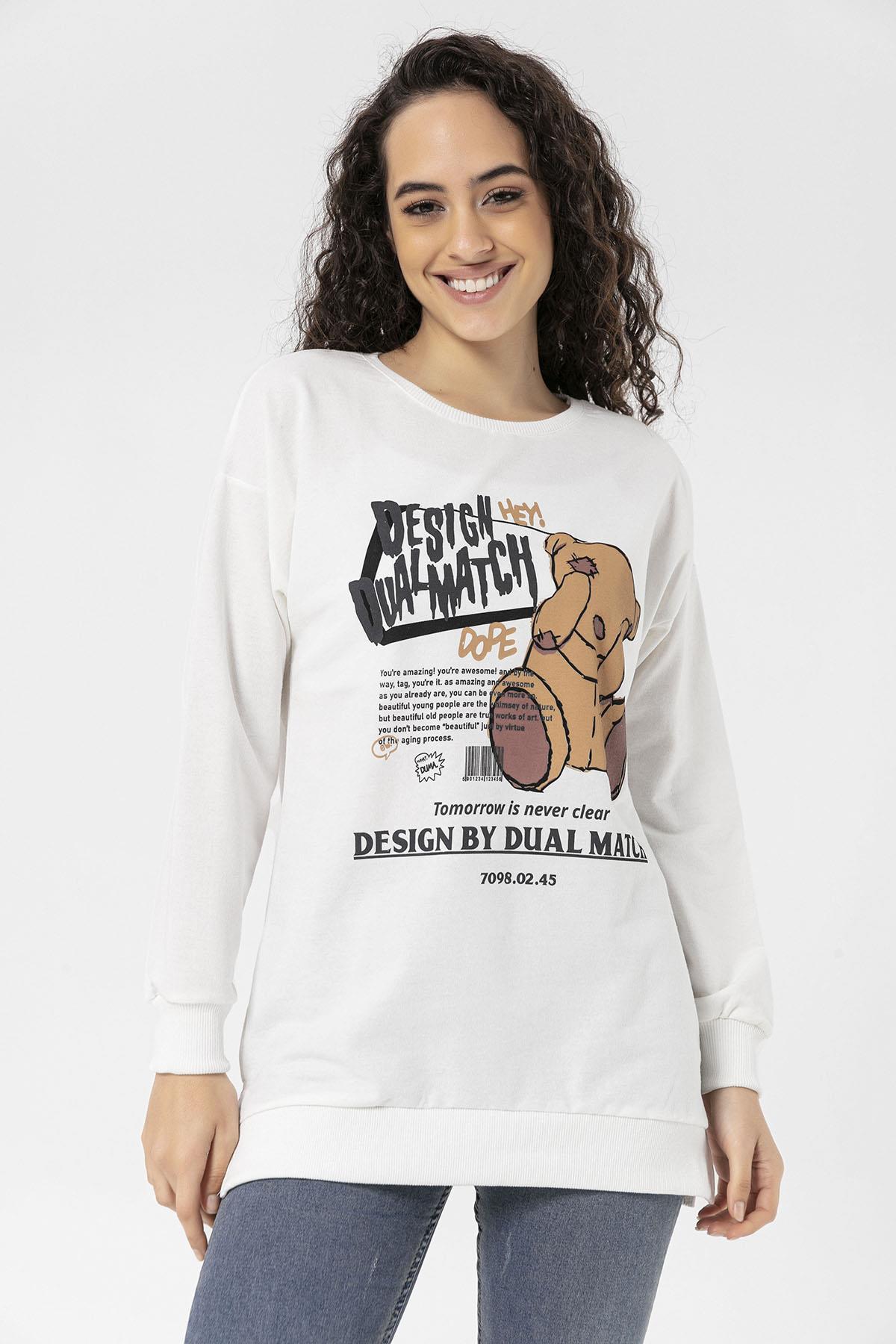 Kadın Önü Baskı Yanı Yırtmaç Detaylı Bisiklet Yaka Sweatshirt