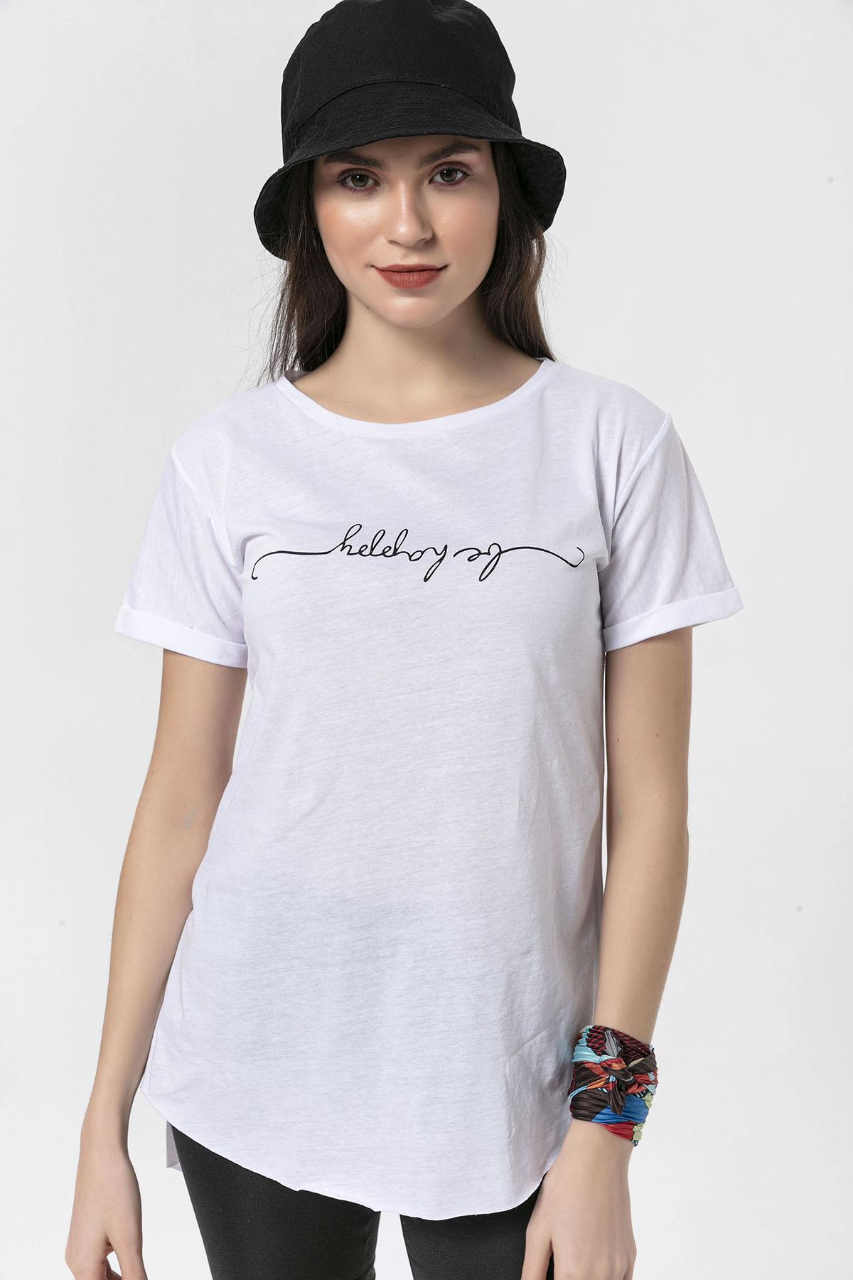 Kadın Önü Baskılı Bisiklet Yaka Yırtmaçlı T-Shirt