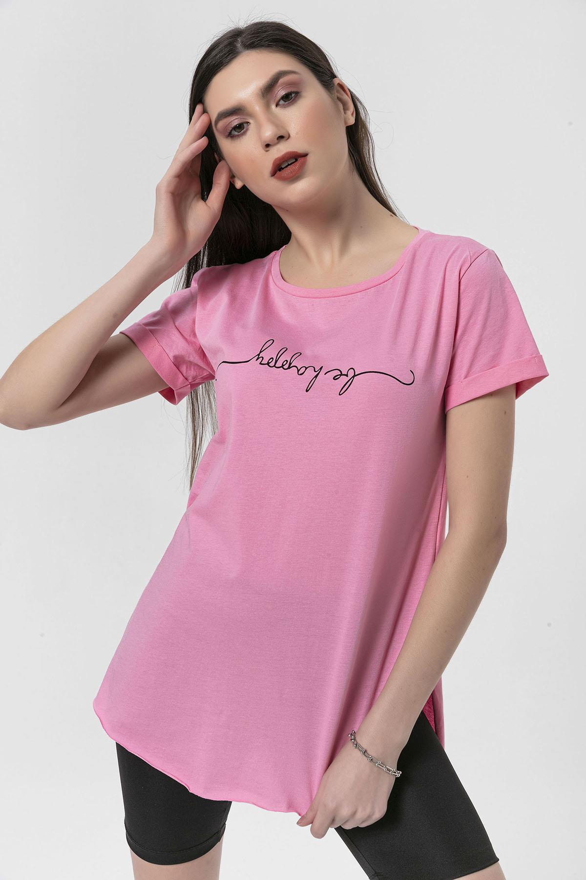 Kadın Önü Baskılı Bisiklet Yaka Yırtmaçlı T-Shirt