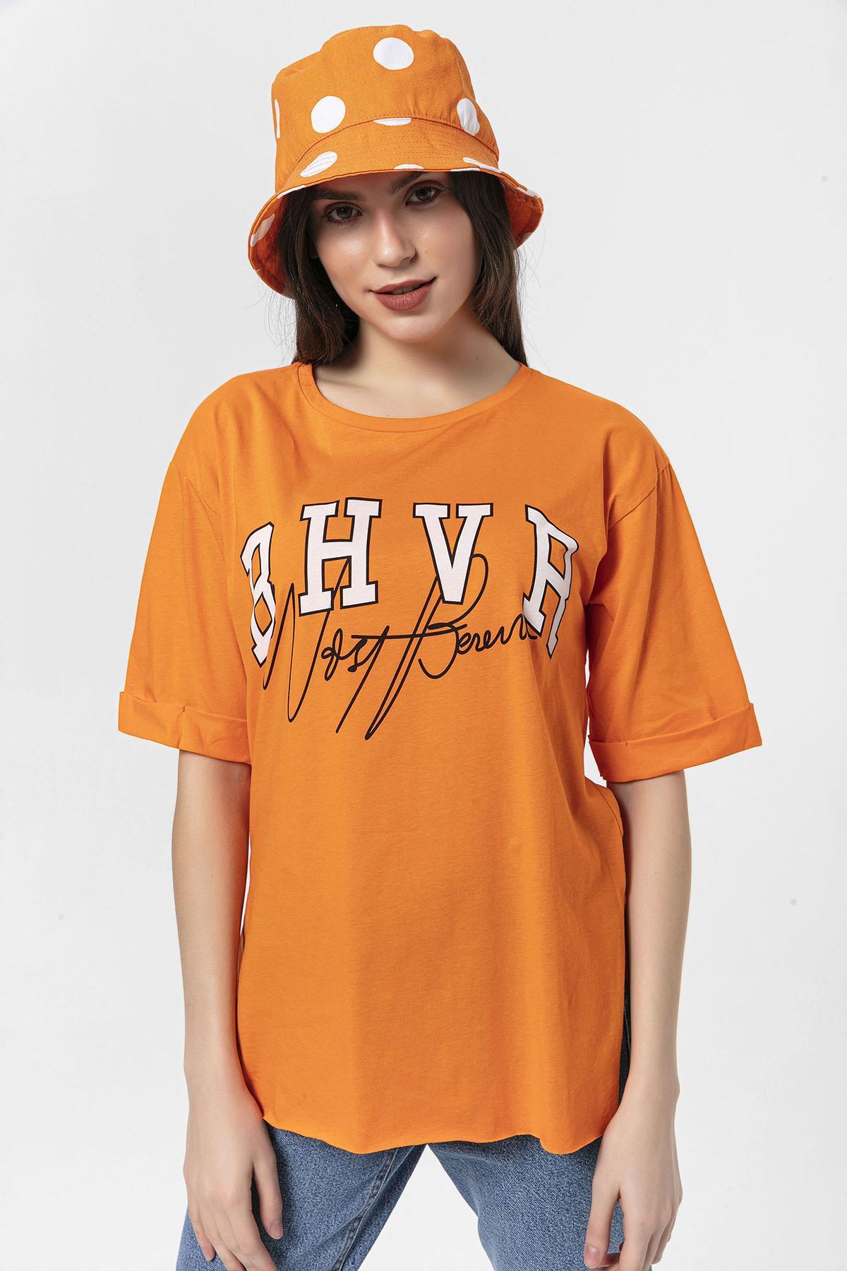 Kadın Önü Baskılı Yan Yırtmaç Detaylı Oversize T-Shirt