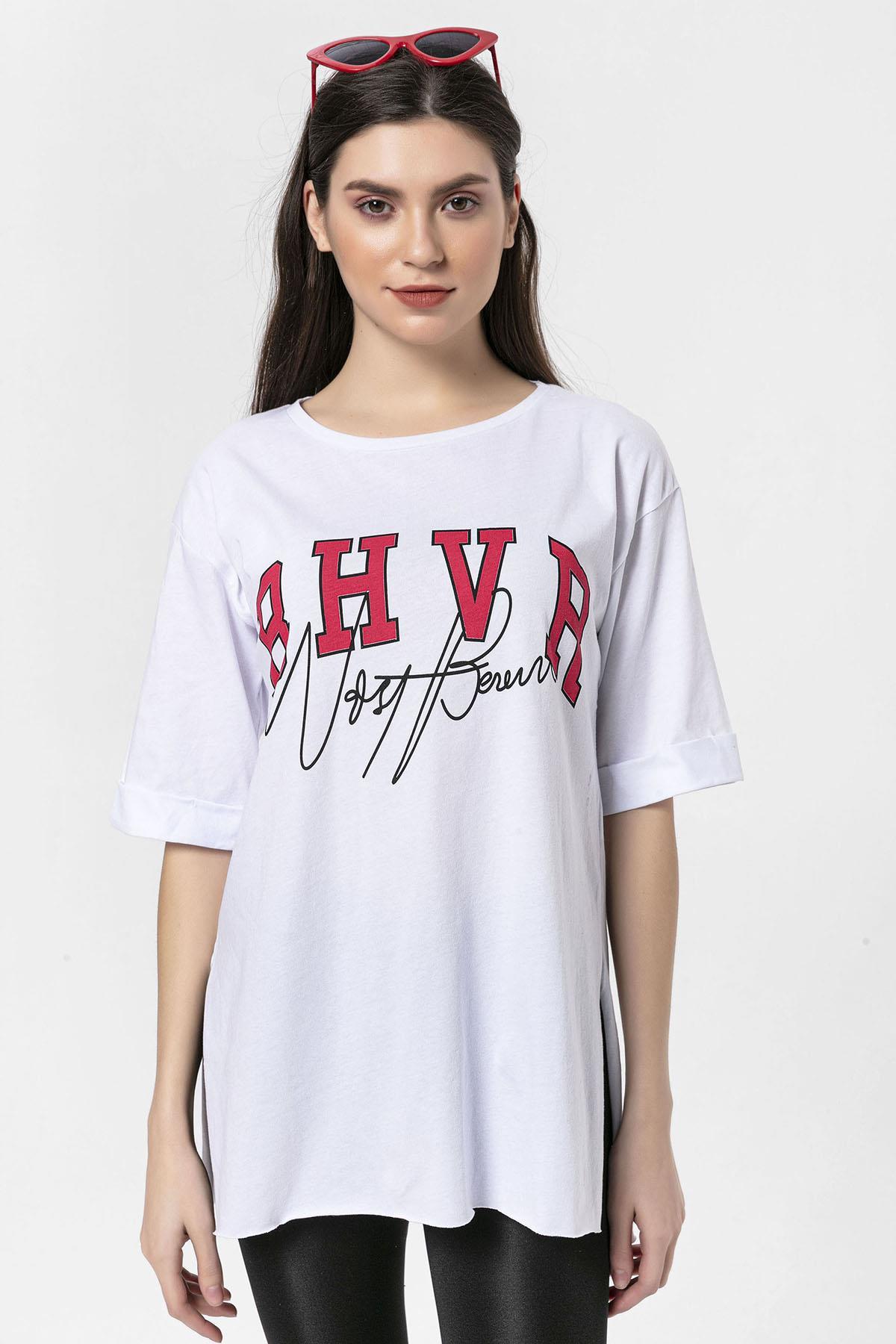 Kadın Önü Baskılı Yan Yırtmaç Detaylı Oversize T-Shirt
