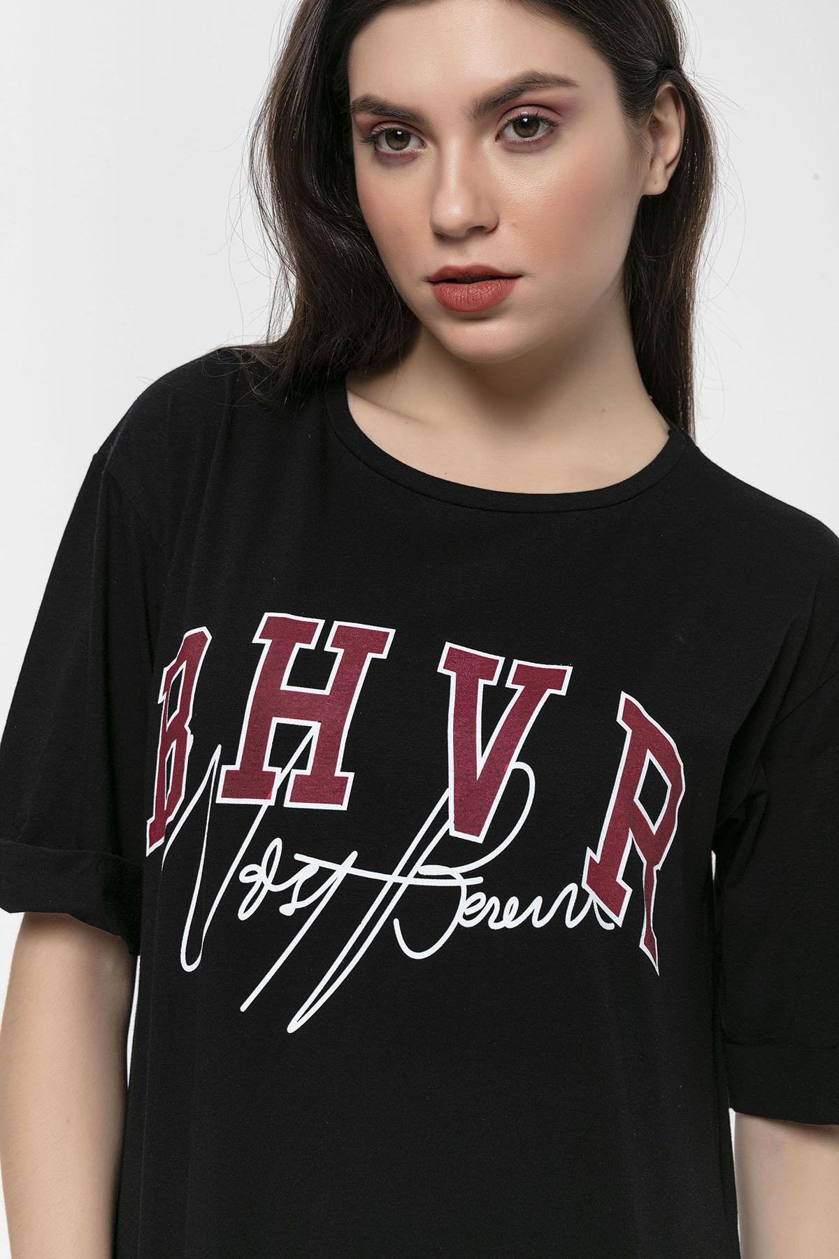Kadın Önü Baskılı Yan Yırtmaç Detaylı Oversize T-Shirt