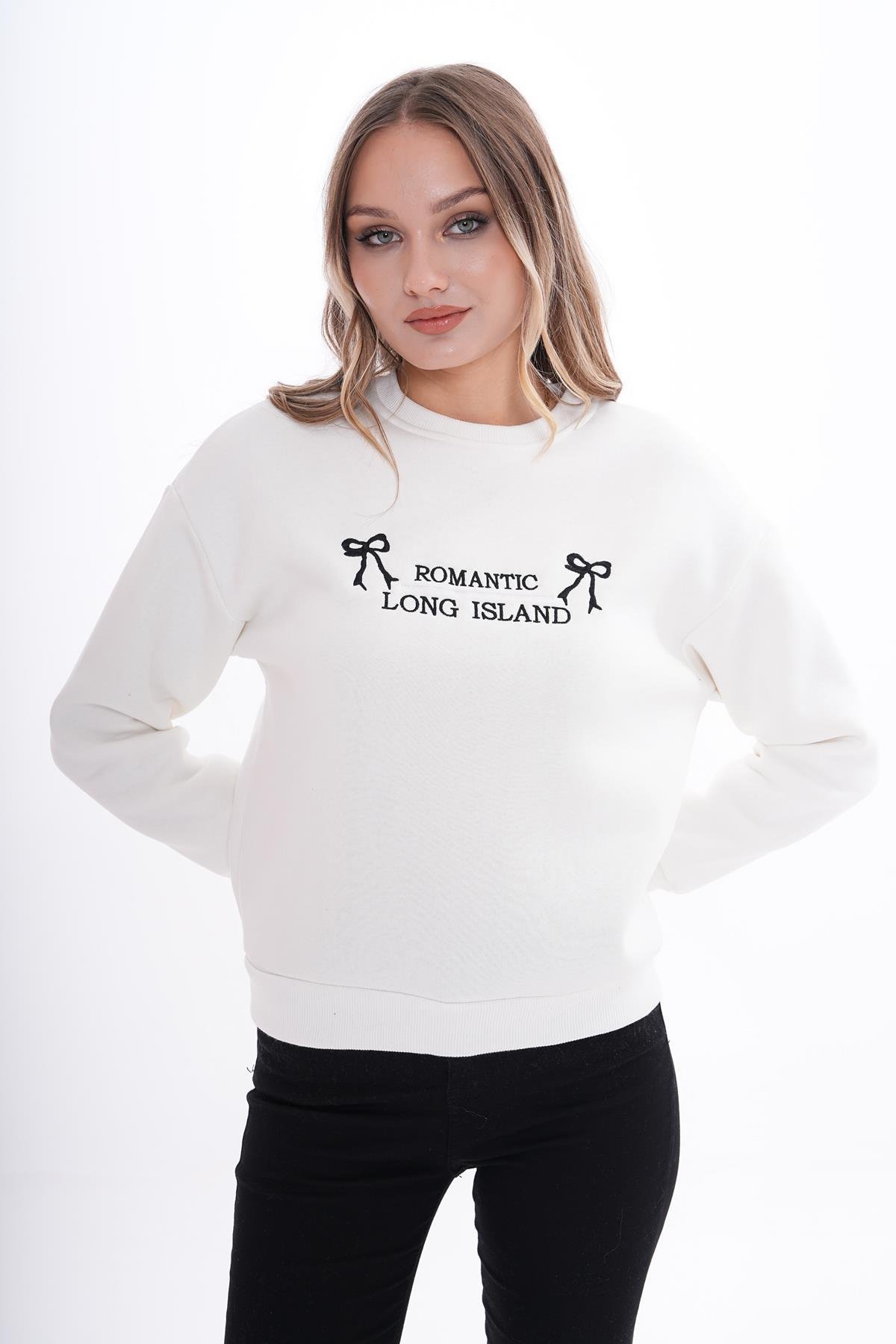 Kadın Önü Nakış Detaylı Üç İplik Sweatshirt 245328 -
