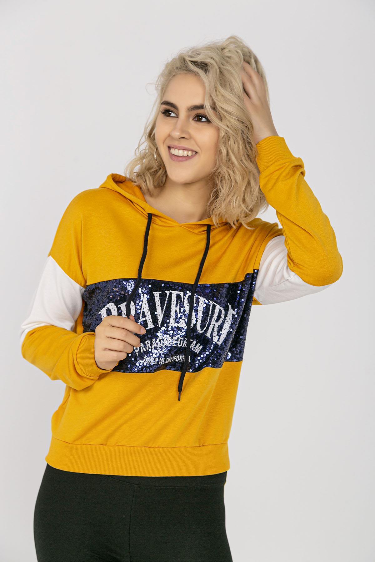 Kadın Önü Pul İşlemeli Kapüşonlu Sweatshirt