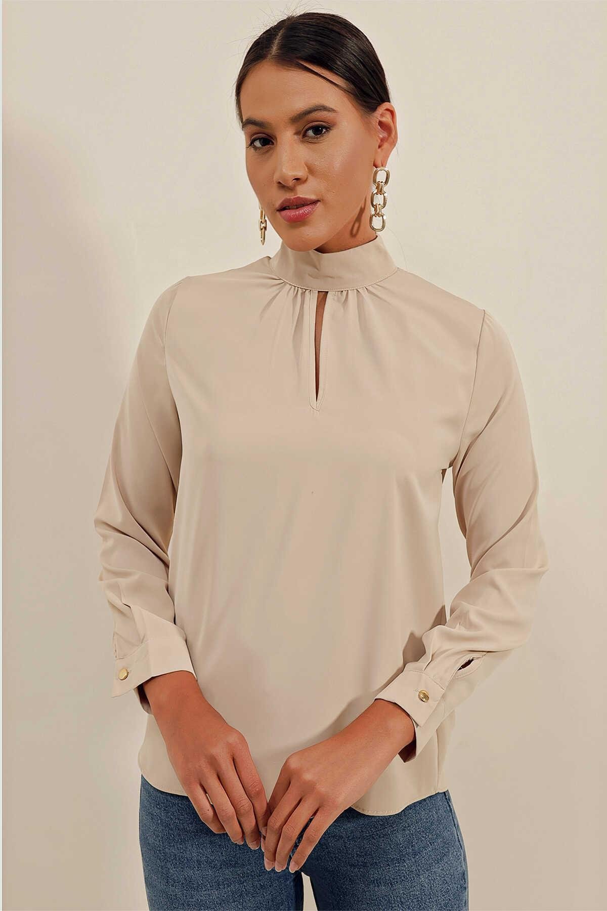 Kadın Pencere Detaylı Bluz