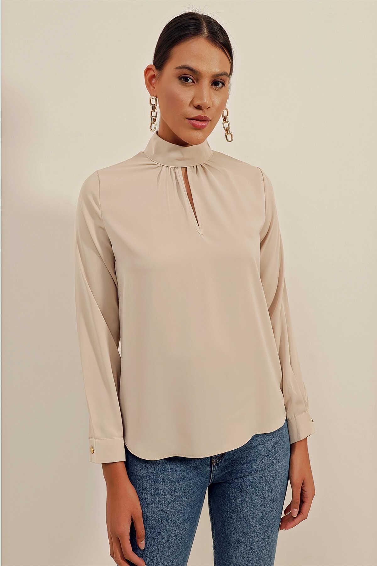 Kadın Pencere Detaylı Bluz