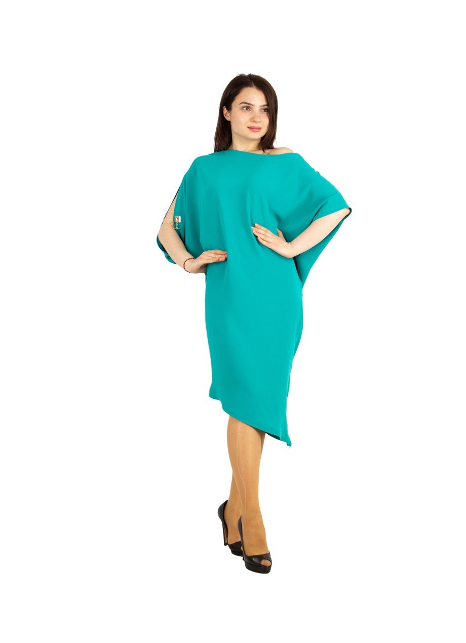 Asymmetric Dress With Chain Detail on the Sleeve - Benetton Green