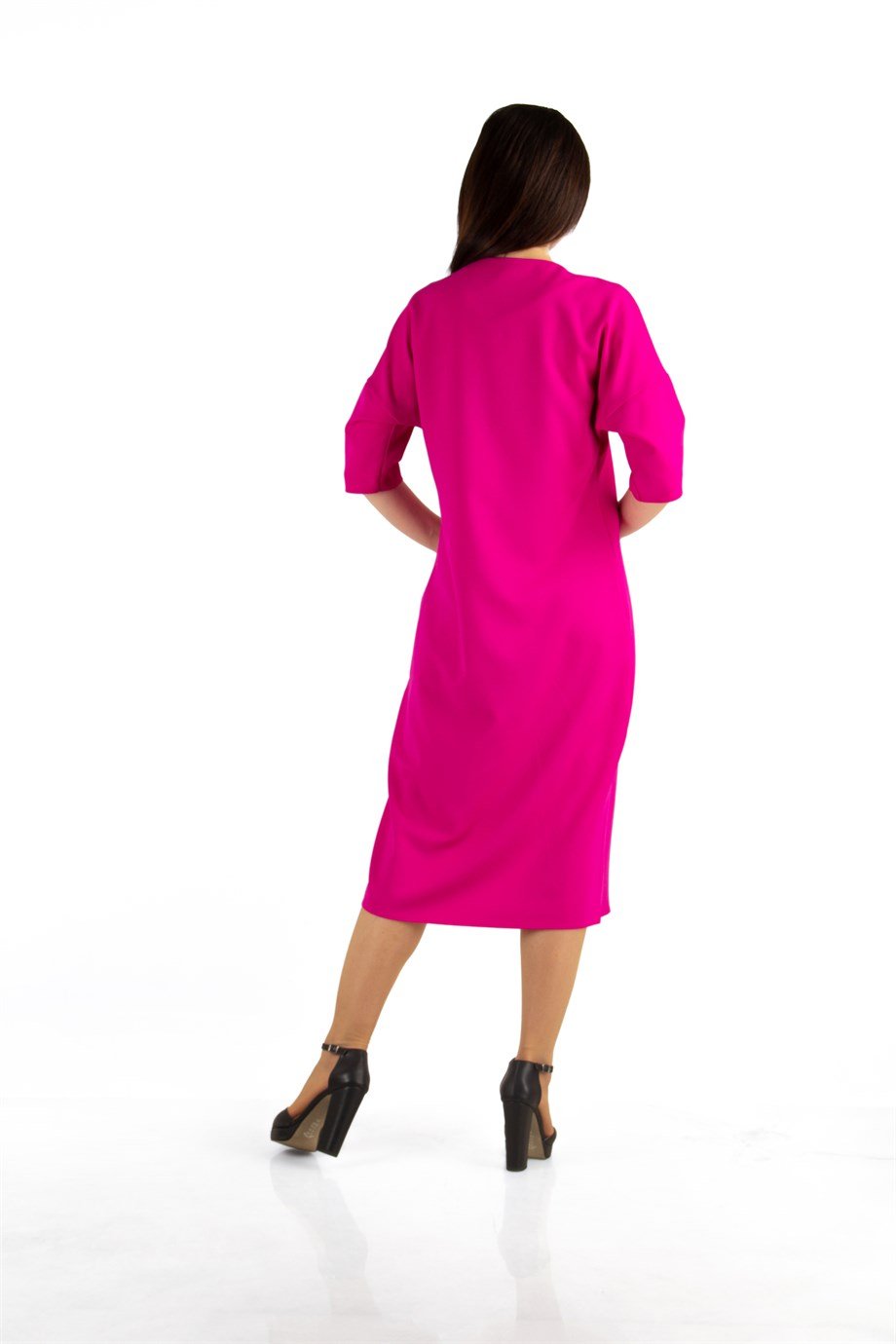 Plain Dress With Pearl Brooch - Pink