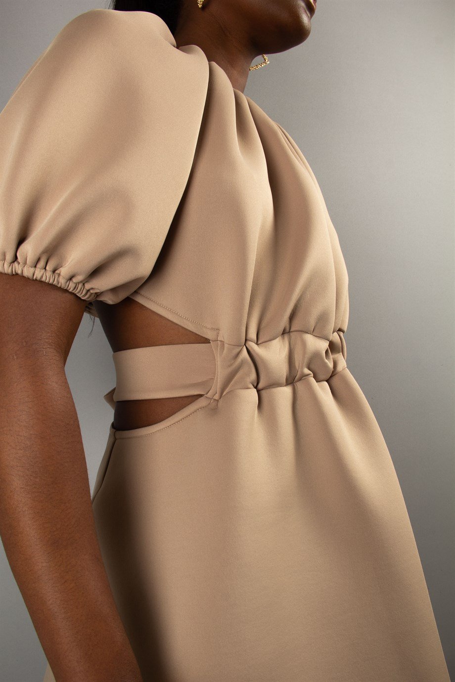 Puff Sleeves Bow-Tie Low-Cut Back Dress - 