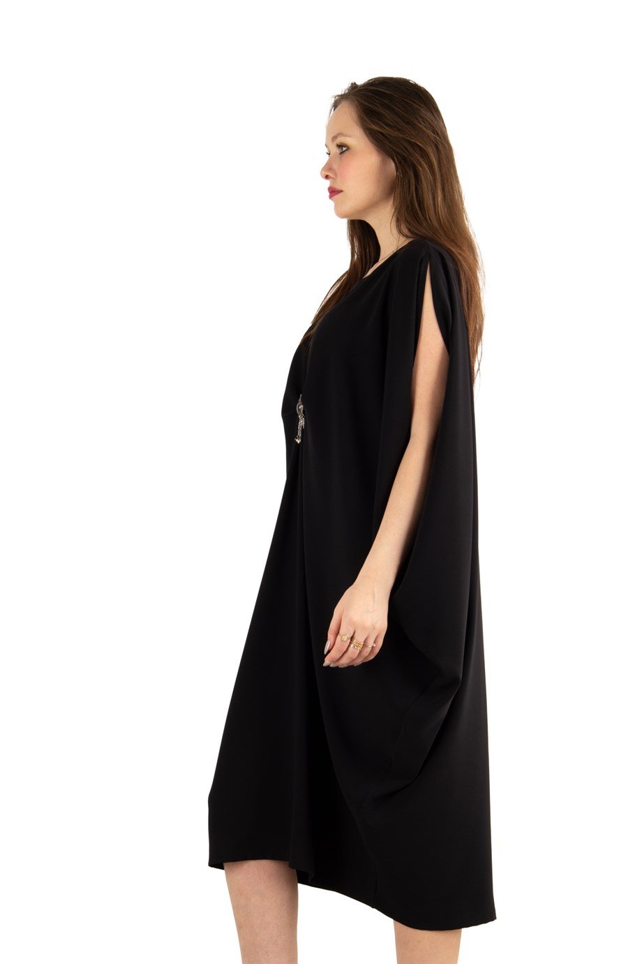 Sleeveless Batwing Draper Dress With Brooch - Black