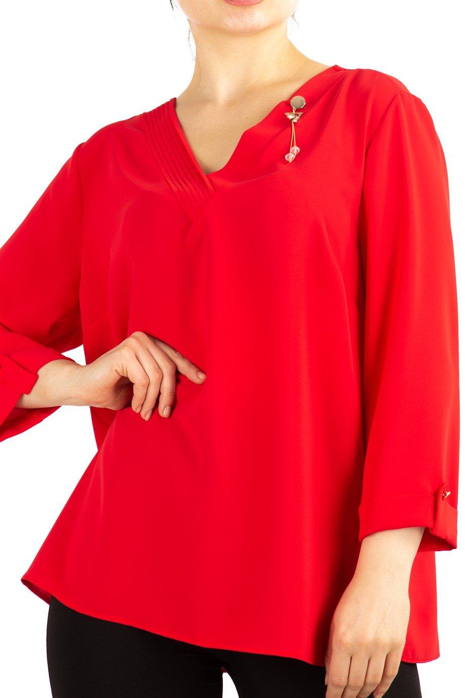 V Neck Big Size Top With Brooch Detail - Red
