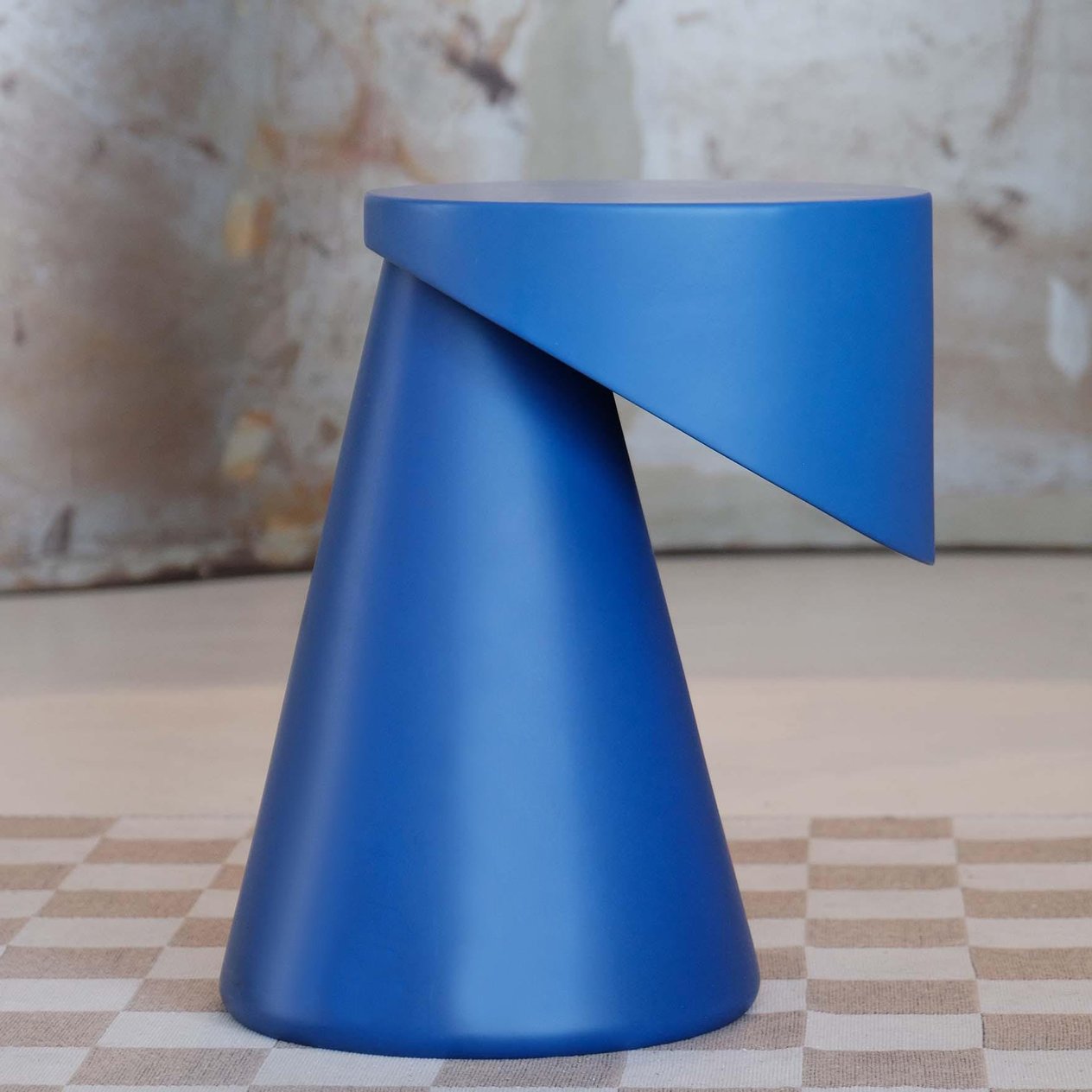 Blue Şarlo Side Table