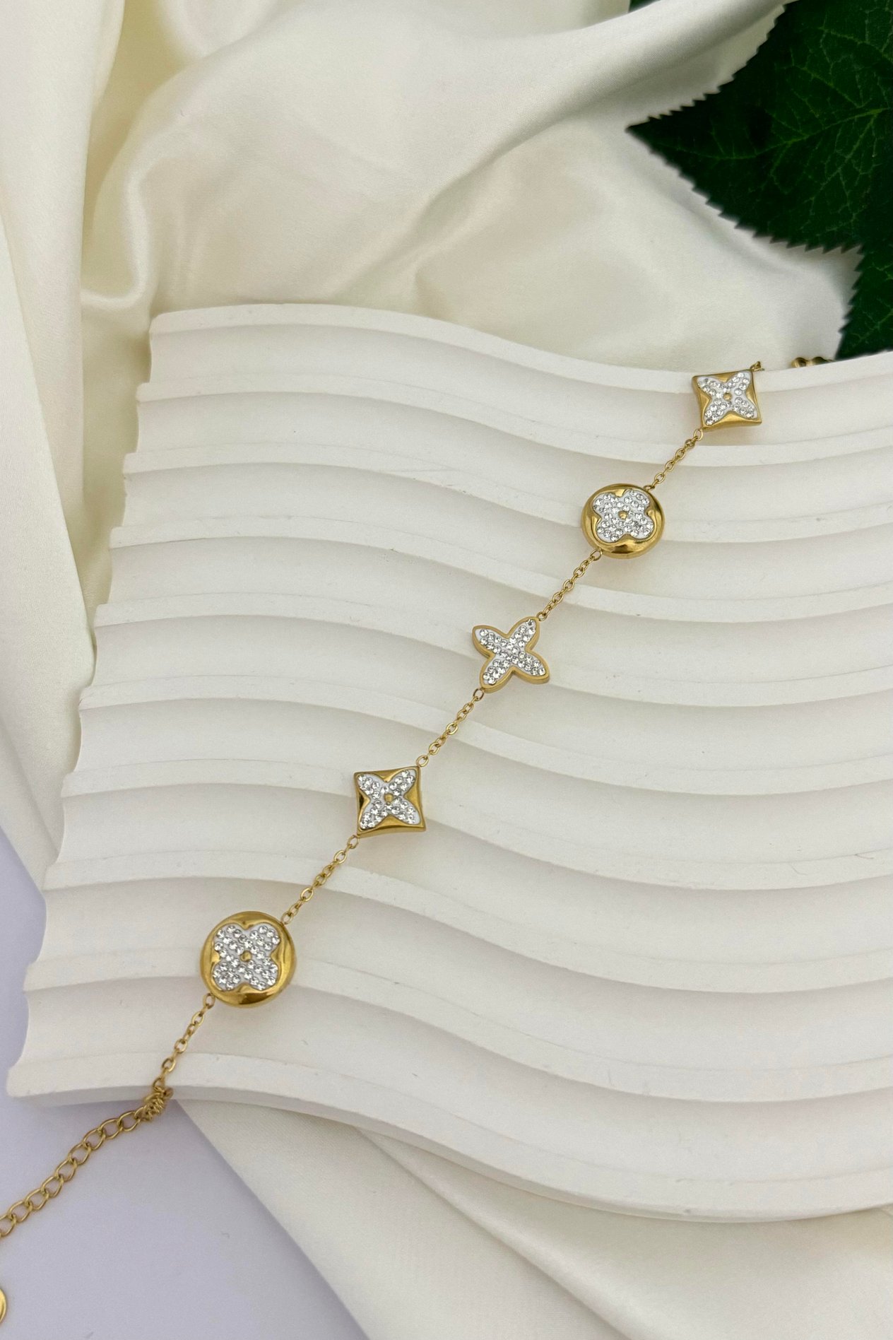 Cleef Gold Taşlı Bileklik