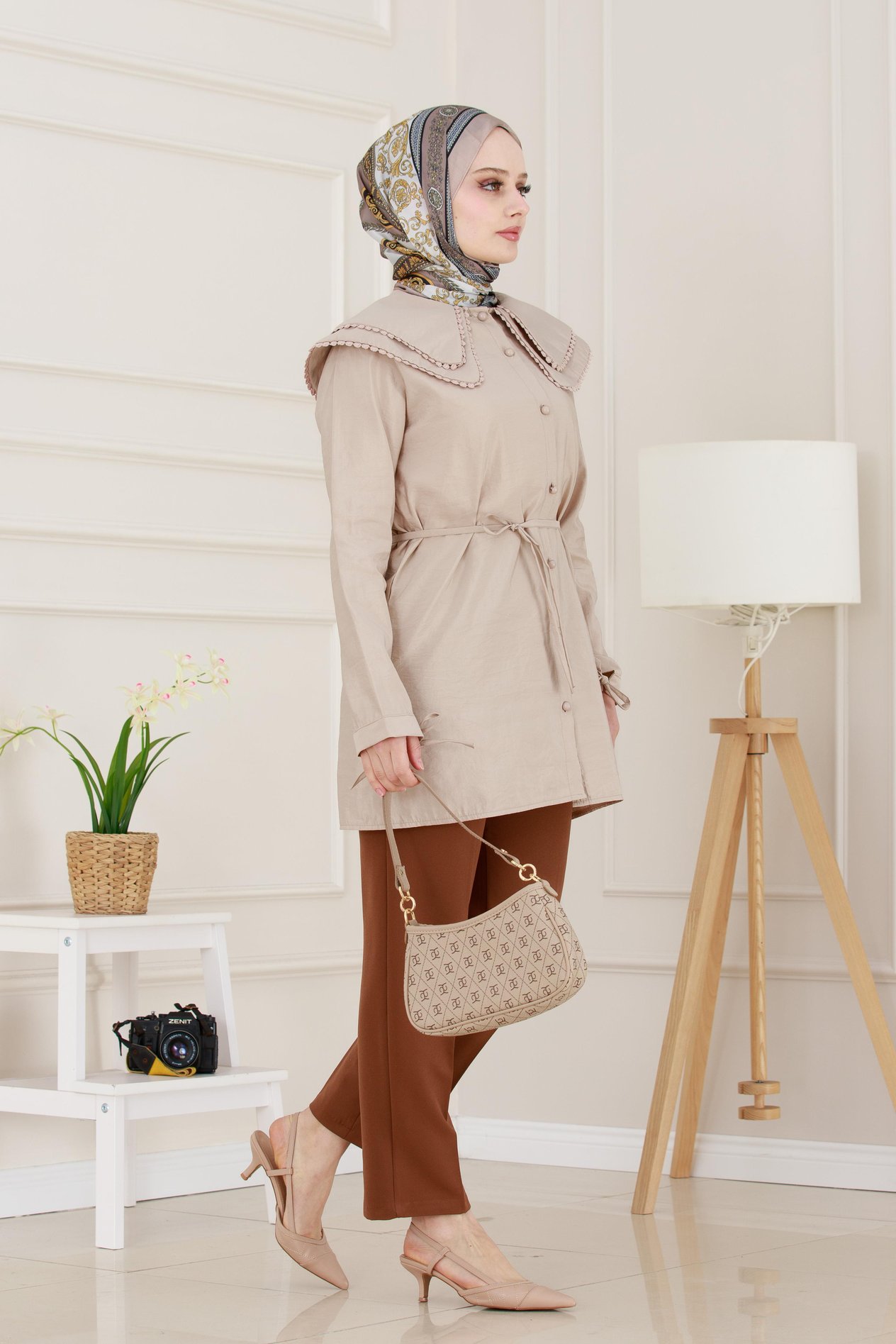 Çift Yaka Dantelli Tunik-VİZON