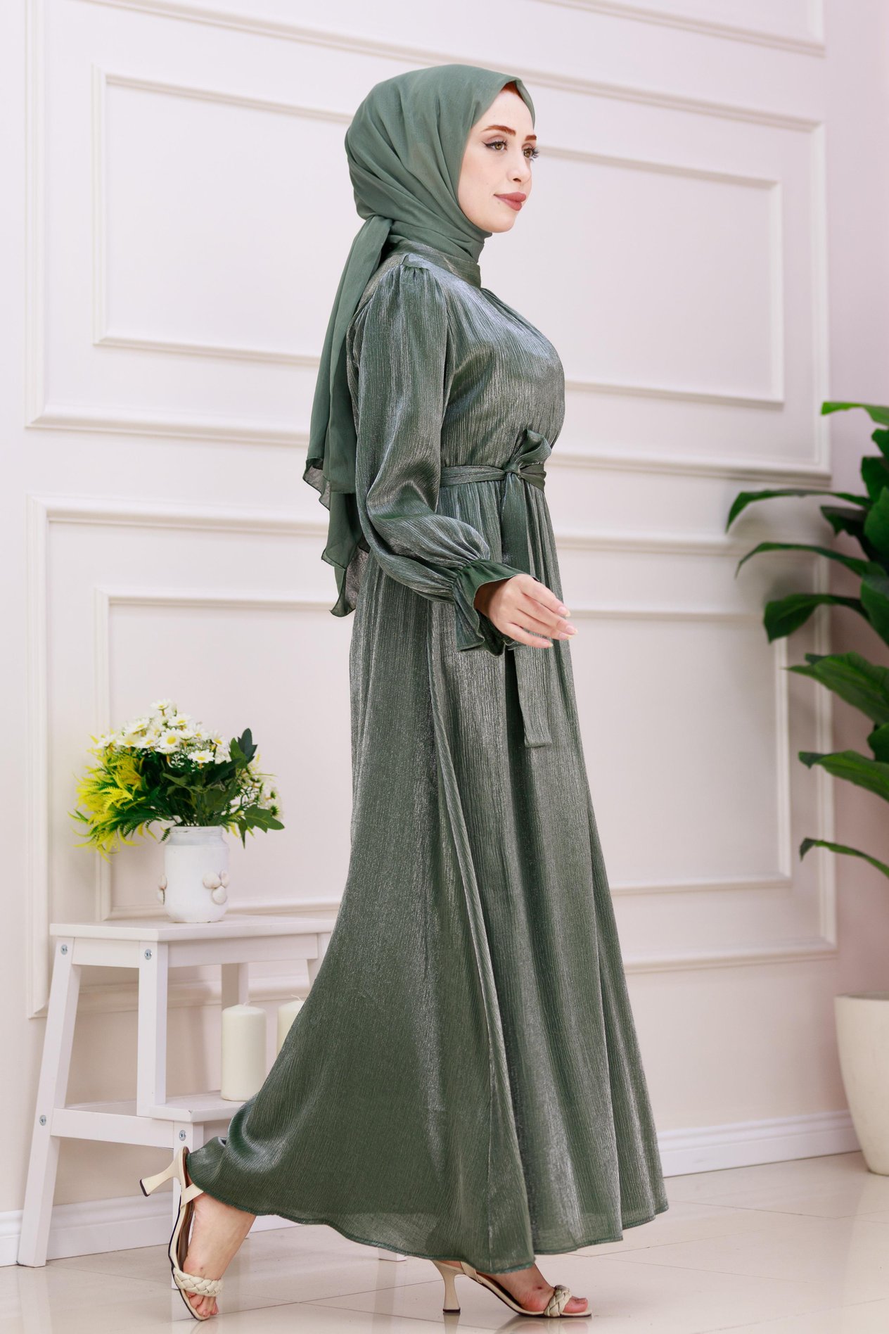 Kolu Volanlı Simli Alya Abiye-Yeşil