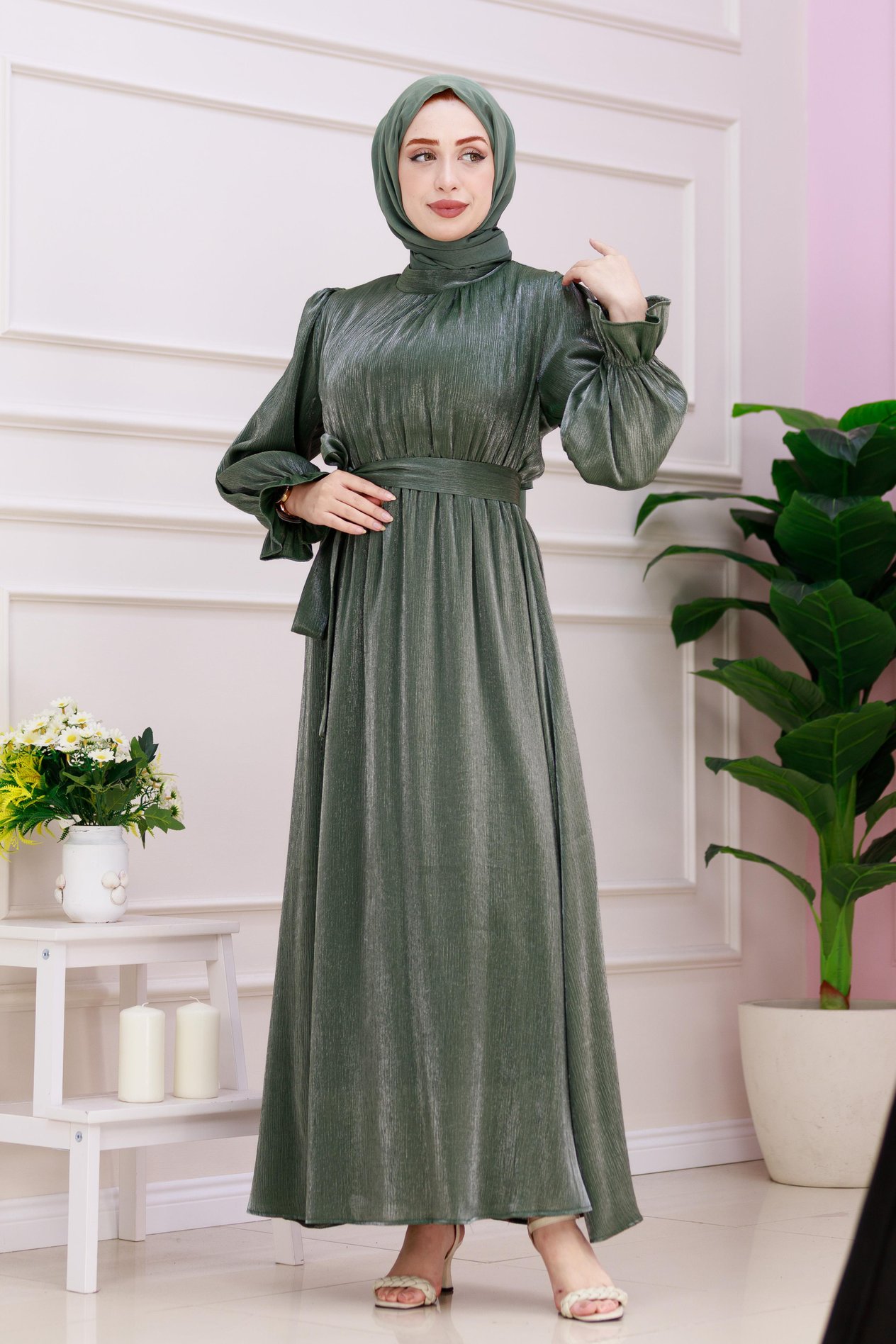 Kolu Volanlı Simli Alya Abiye-Yeşil