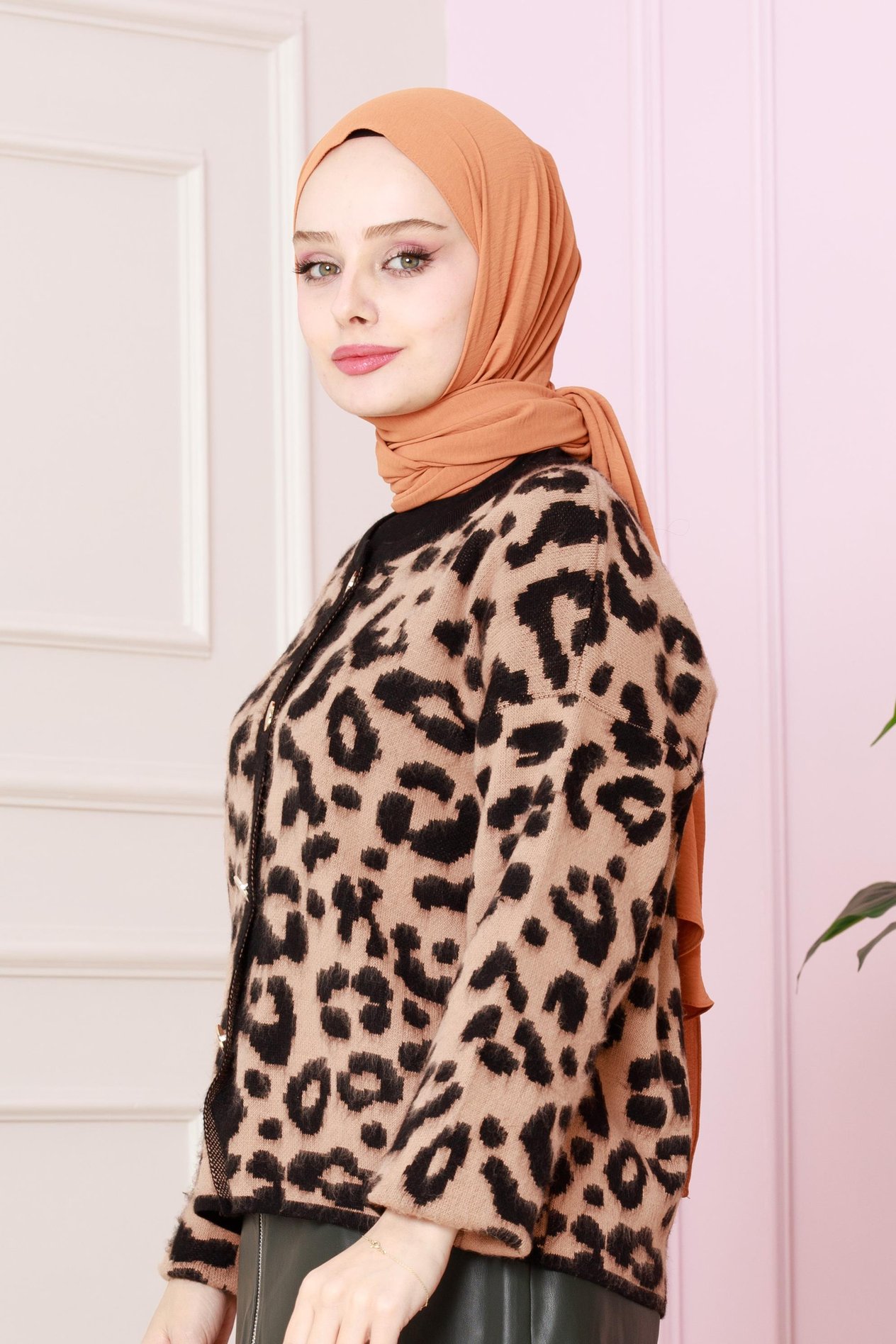 Leopar Kısa Hırka -VİZON