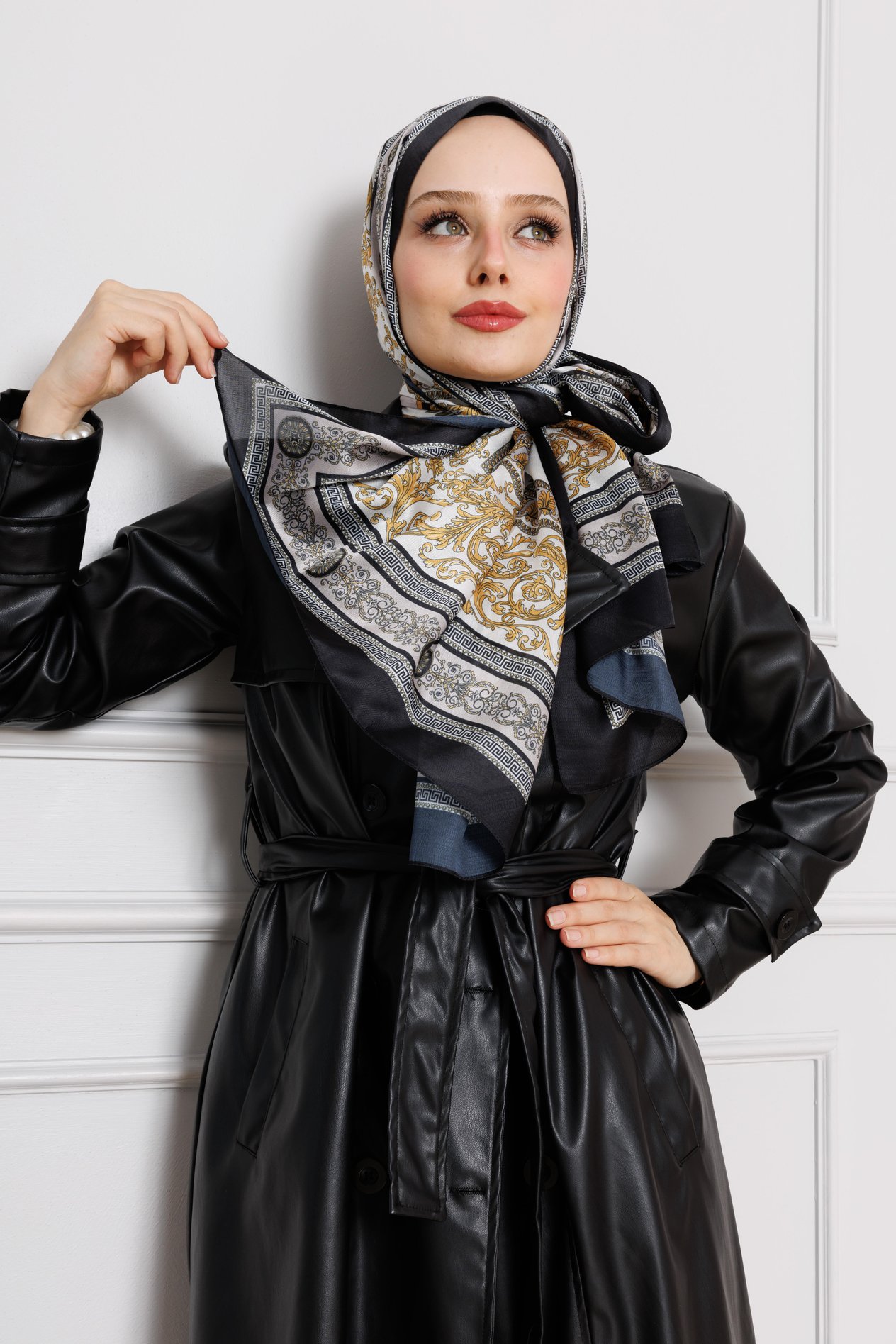Versace Desenli Hint İpeği Şal-Sarı