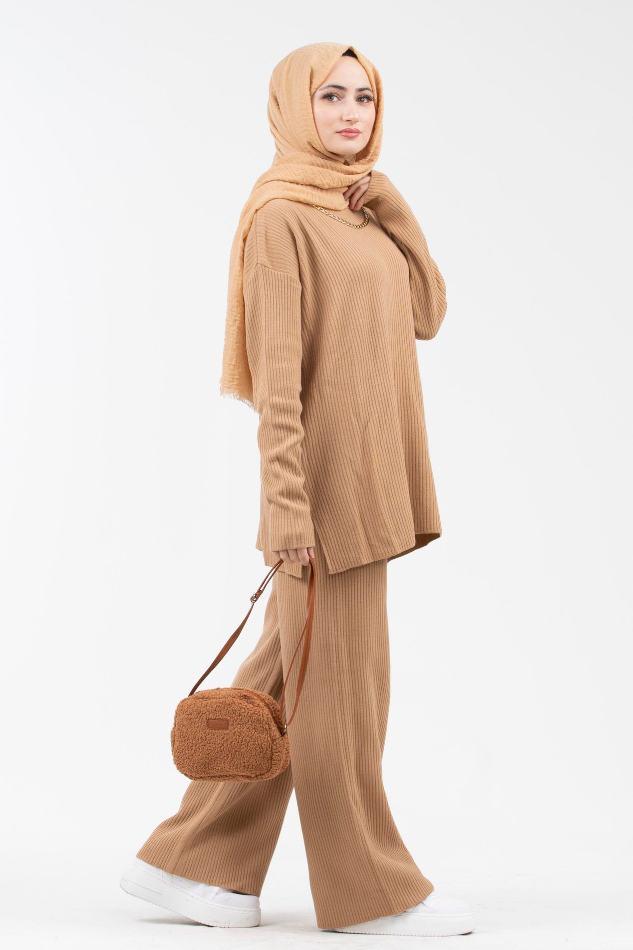 Zincir Detaylı Triko Takım-Camel