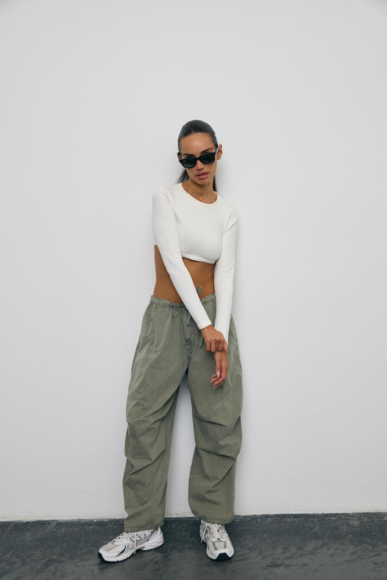 Ekru Uzun Kollu Crop Body